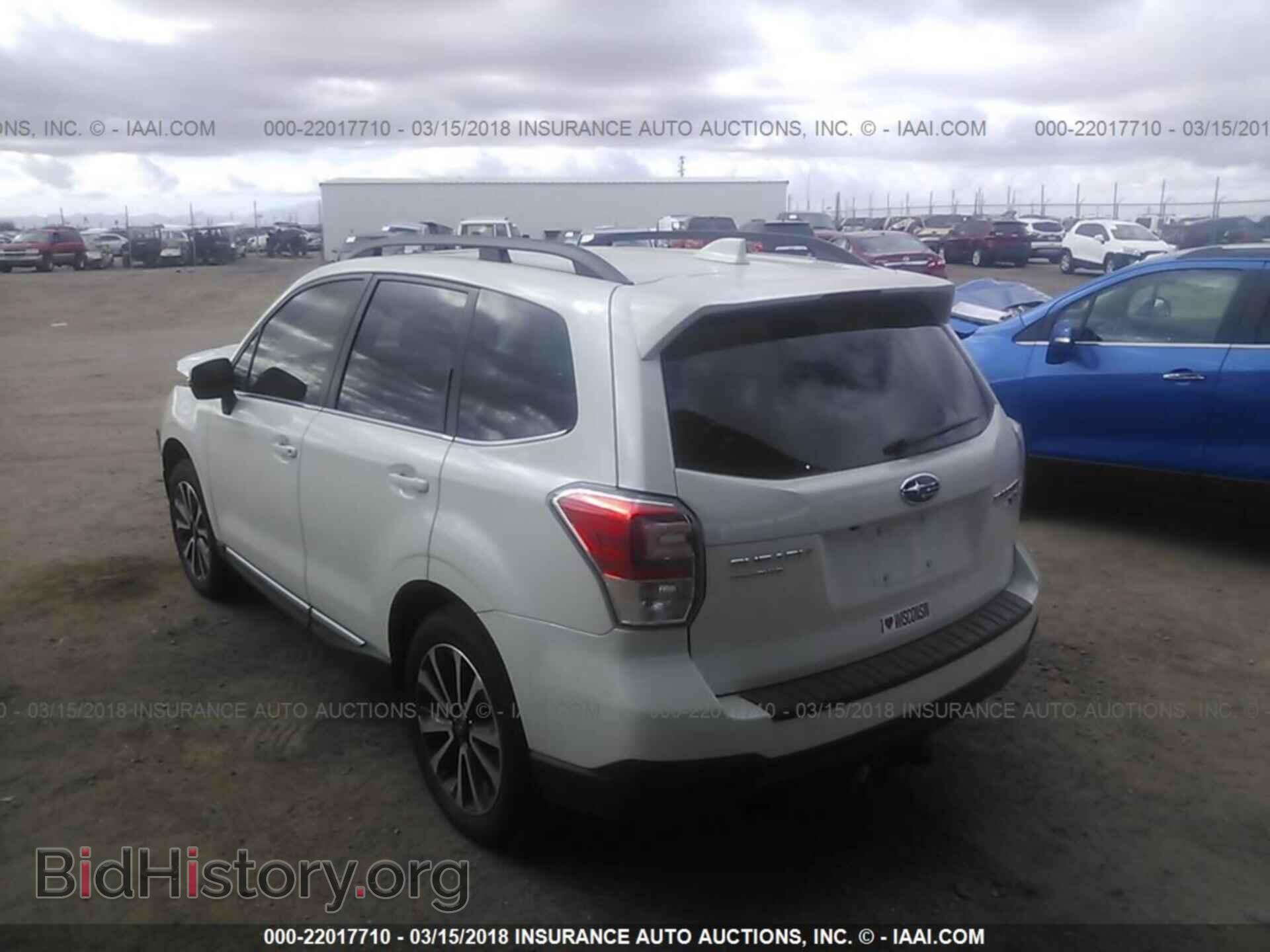 2017 Subaru Forester - VIN: JF2SJGWC8HH811723 - Photo 3