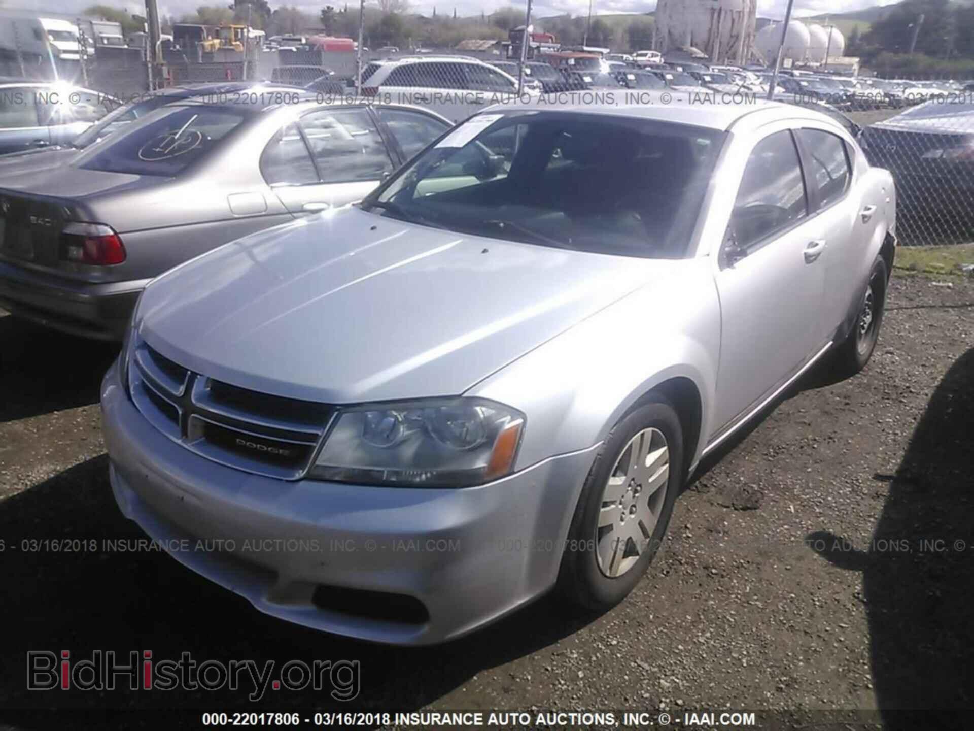2011 Dodge Avenger - VIN: 1B3BD4FBXBN626045 - Фото 2