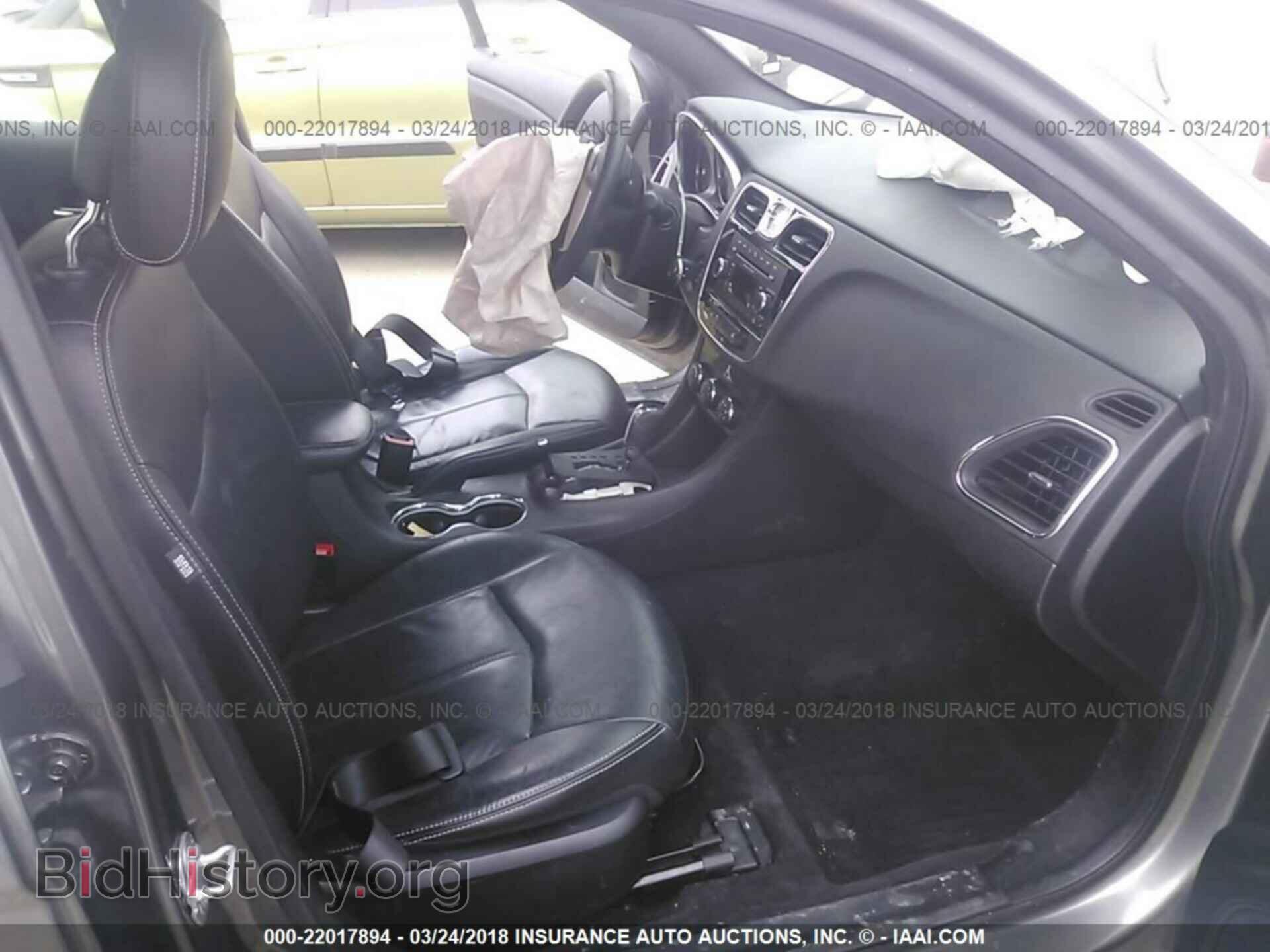 2013 Chrysler 200 - VIN: 1C3CCBCG8DN745231 - Photo 5