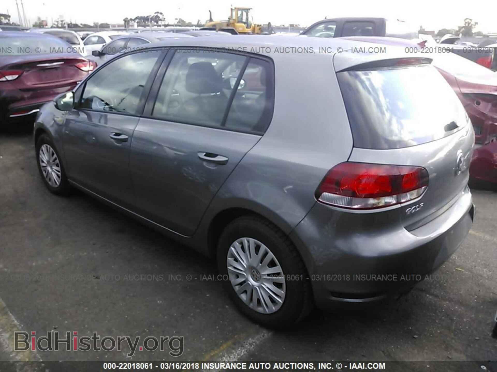 2012 Volkswagen Golf - VIN: WVWDB7AJ0CW285327 - Фото 3