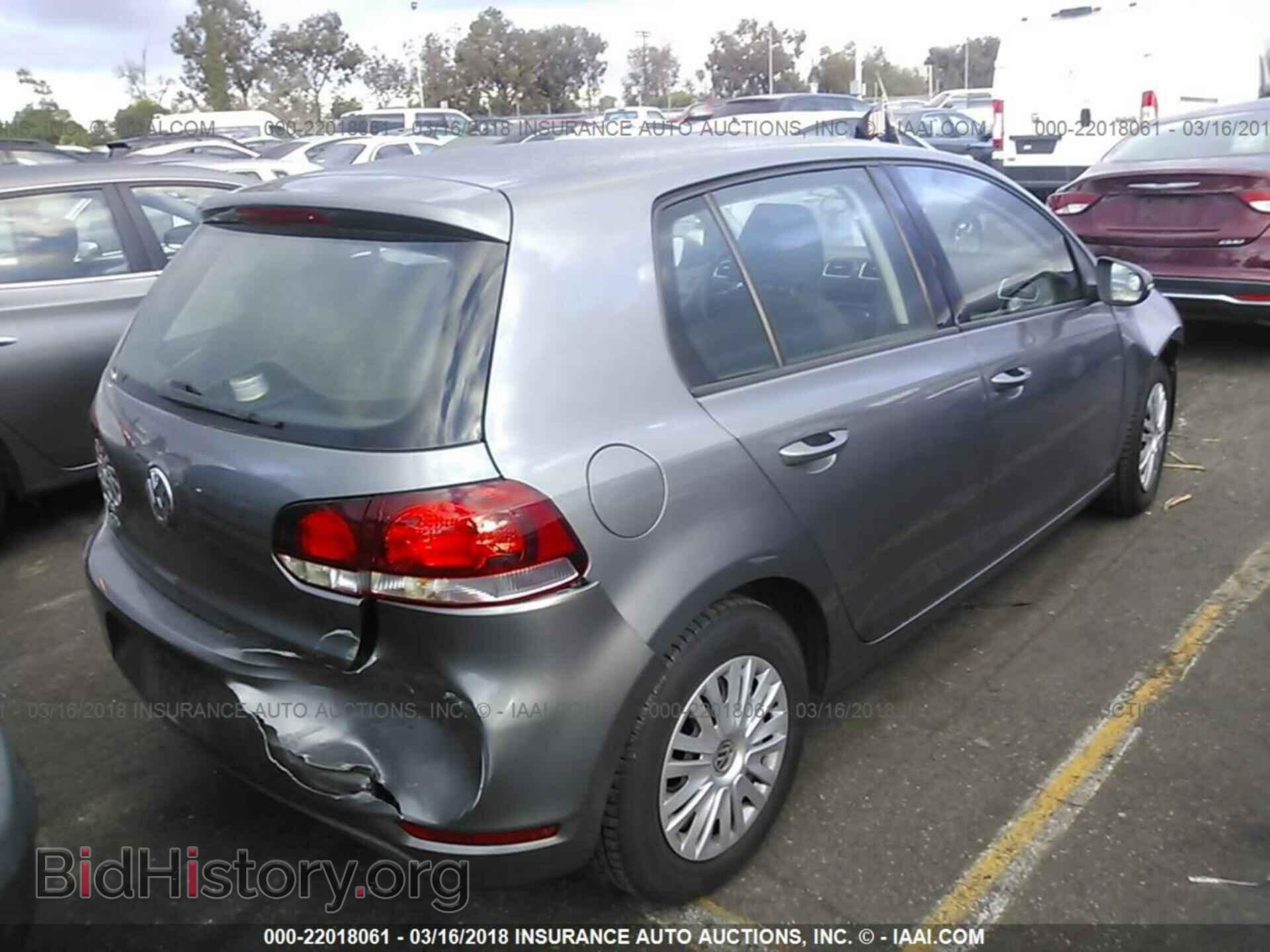 2012 Volkswagen Golf - VIN: WVWDB7AJ0CW285327 - Фото 4