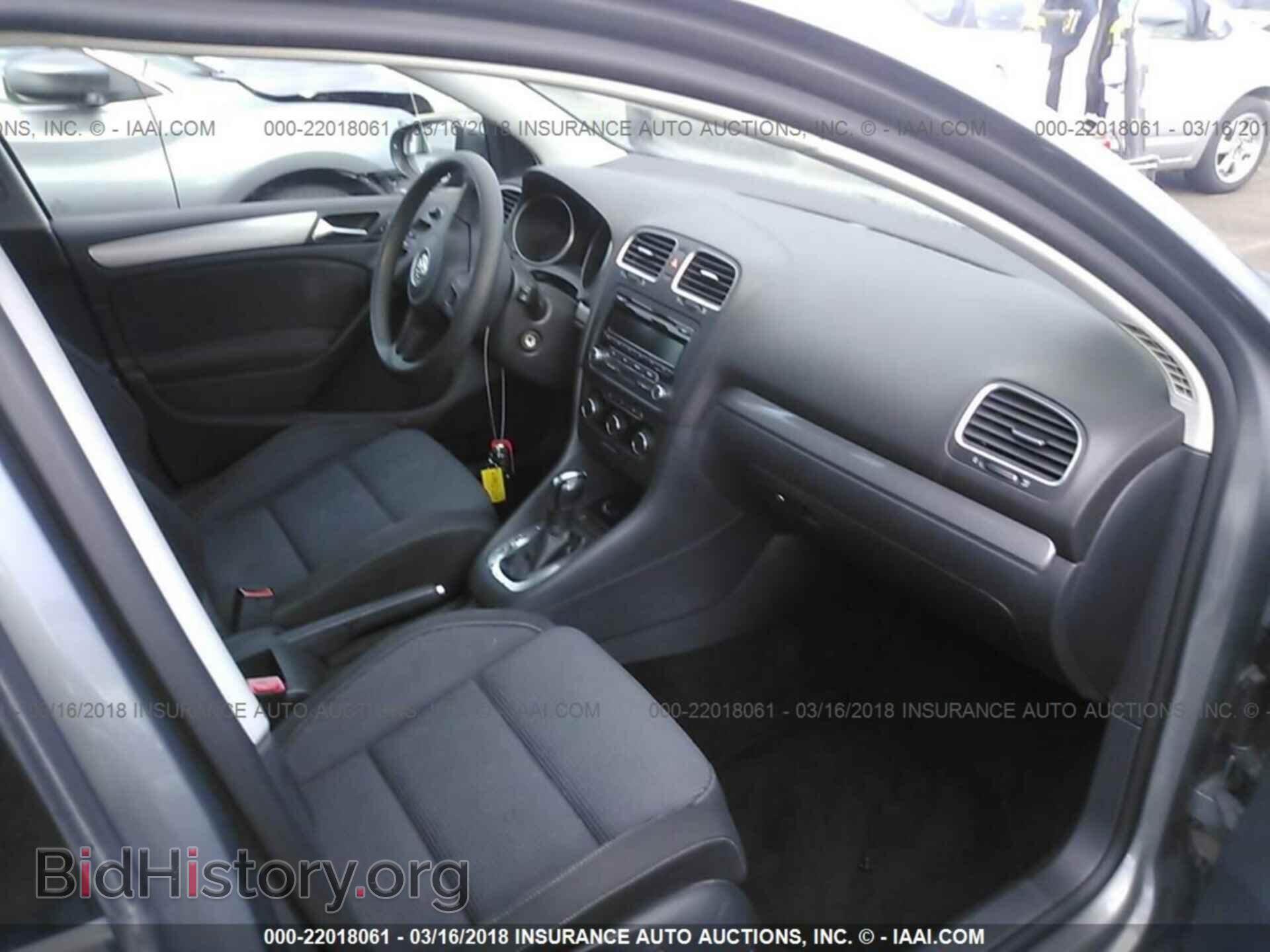 2012 Volkswagen Golf - VIN: WVWDB7AJ0CW285327 - Фото 5