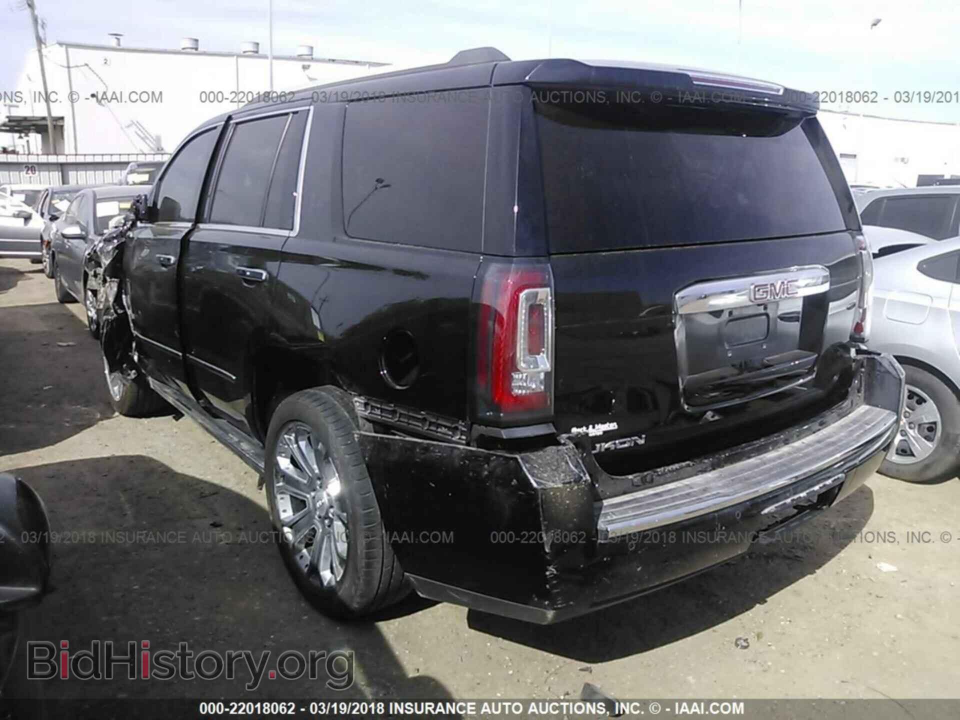 2016 Gmc Yukon - VIN: 1GKS1CKJ0GR345813 - Фото 3
