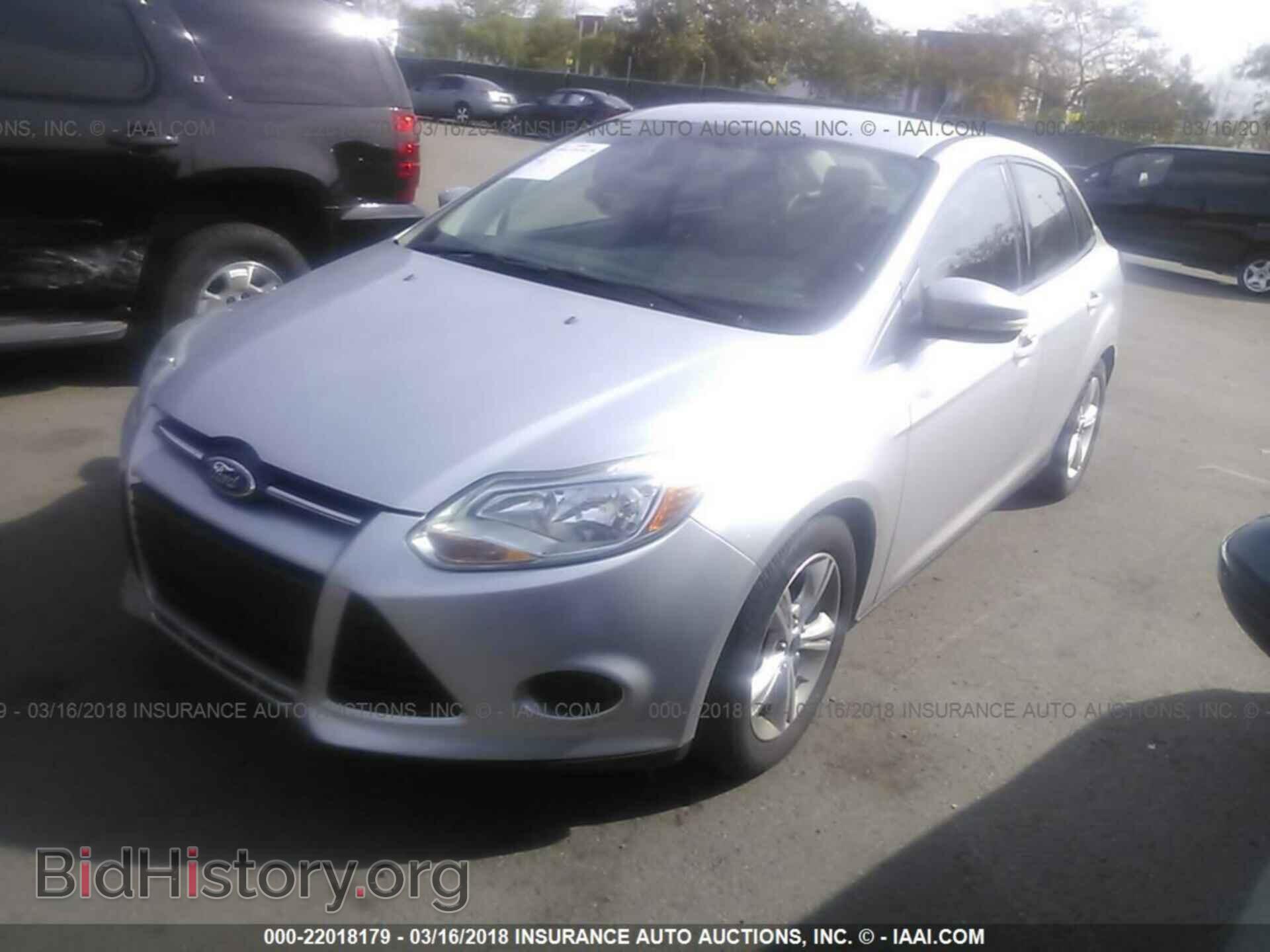 2014 Ford Focus - VIN: 1FADP3F29EL111407 - Photo 2