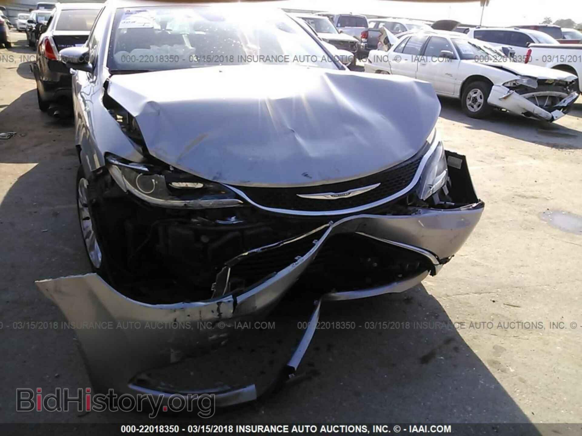 2015 Chrysler 200 - VIN: 1C3CCCAB3FN529321 - Photo 6