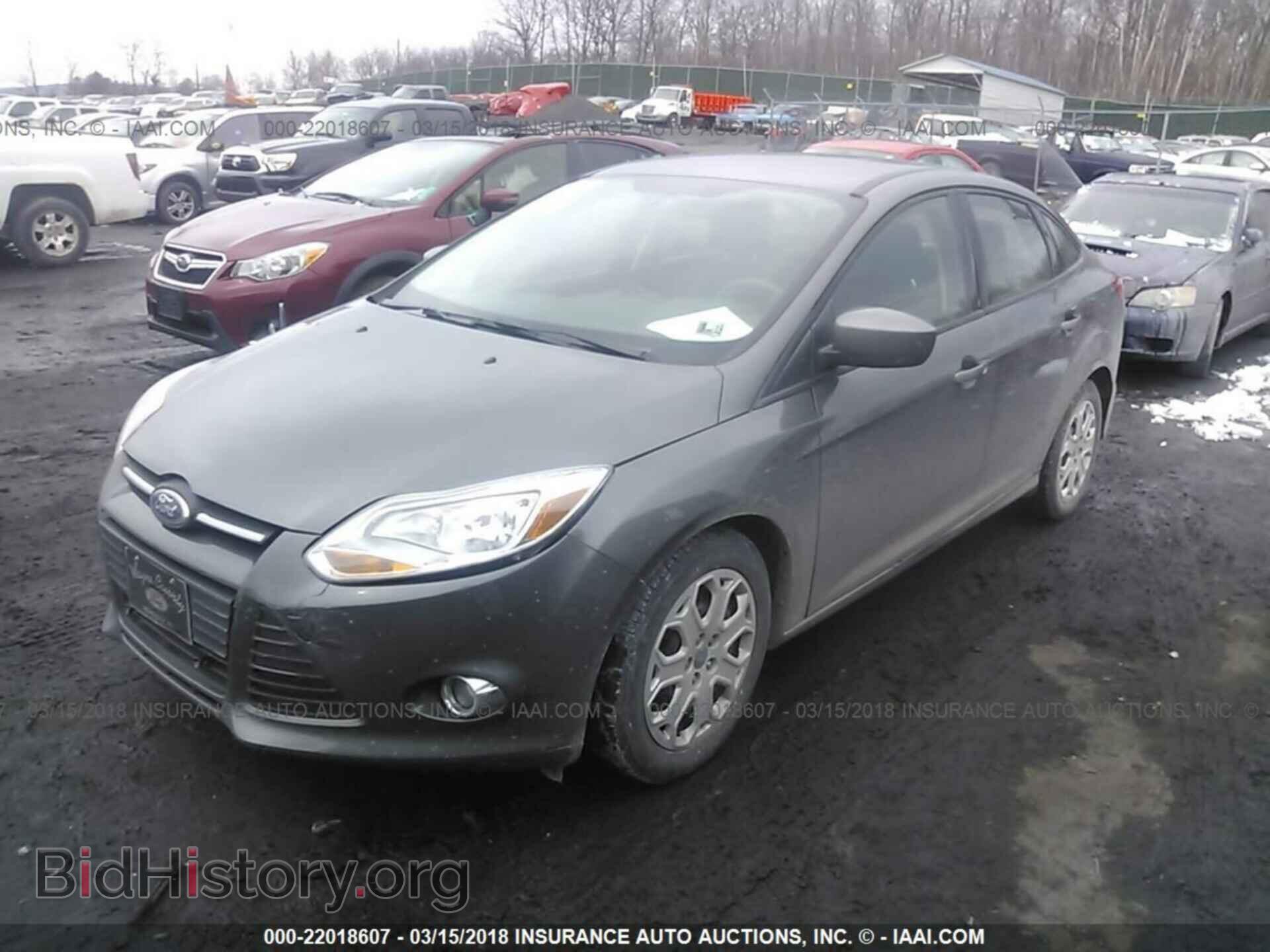 2012 Ford Focus - VIN: 1FAHP3F25CL219361 - Фото 2