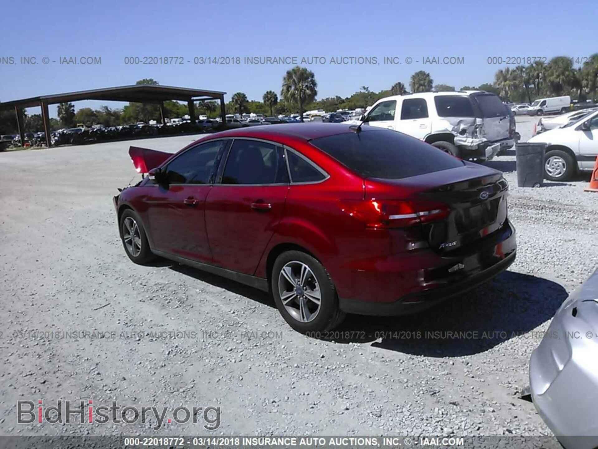 2017 Ford Focus - VIN: 1FADP3FE8HL302086 - Фото 3