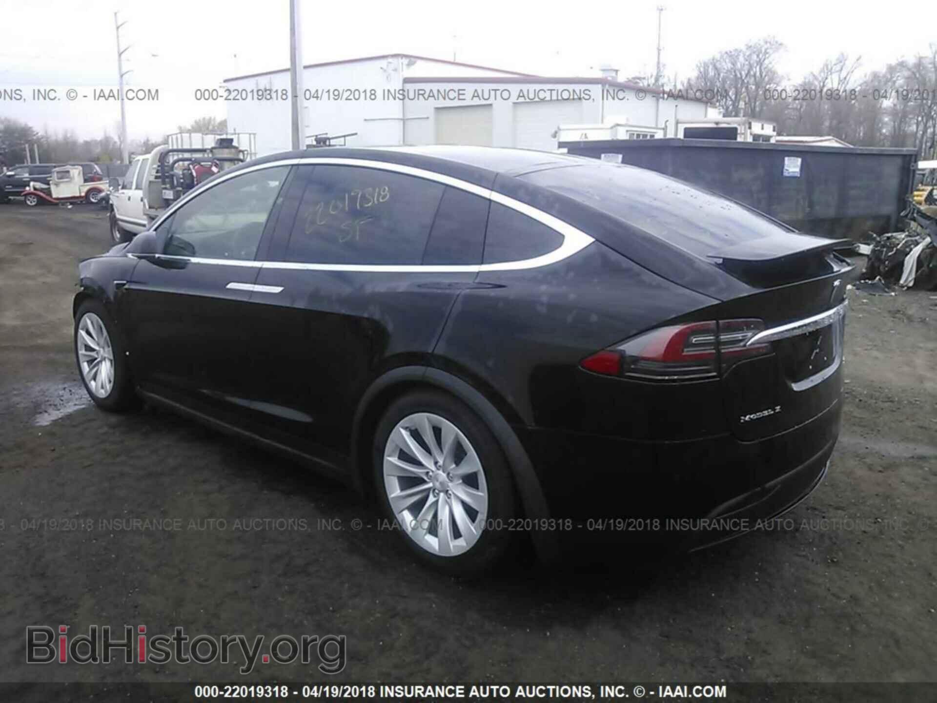 2017 Tesla Model x - VIN: 5YJXCAE27HF071098 - Photo 3