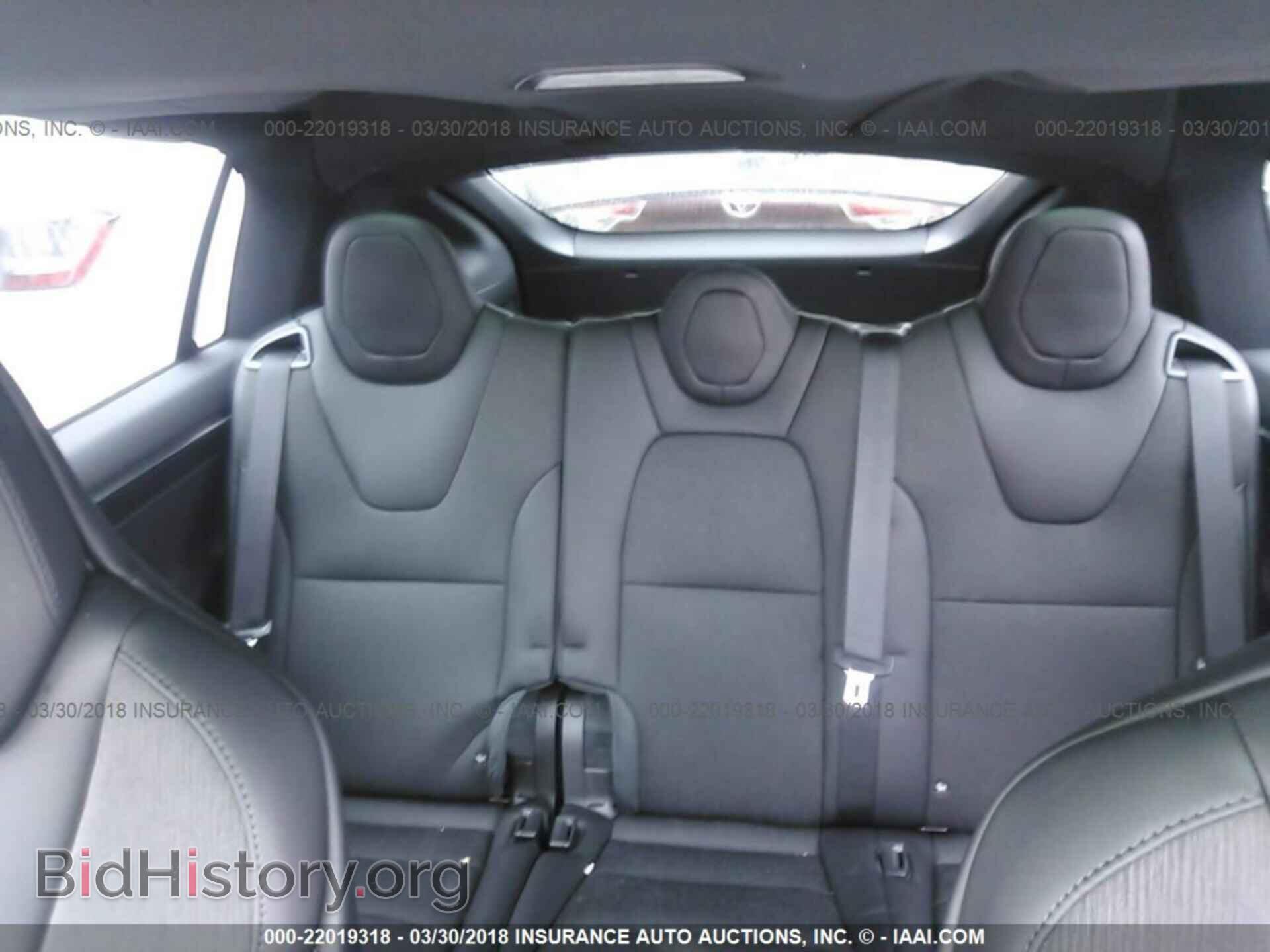 2017 Tesla Model x - VIN: 5YJXCAE27HF071098 - Photo 8