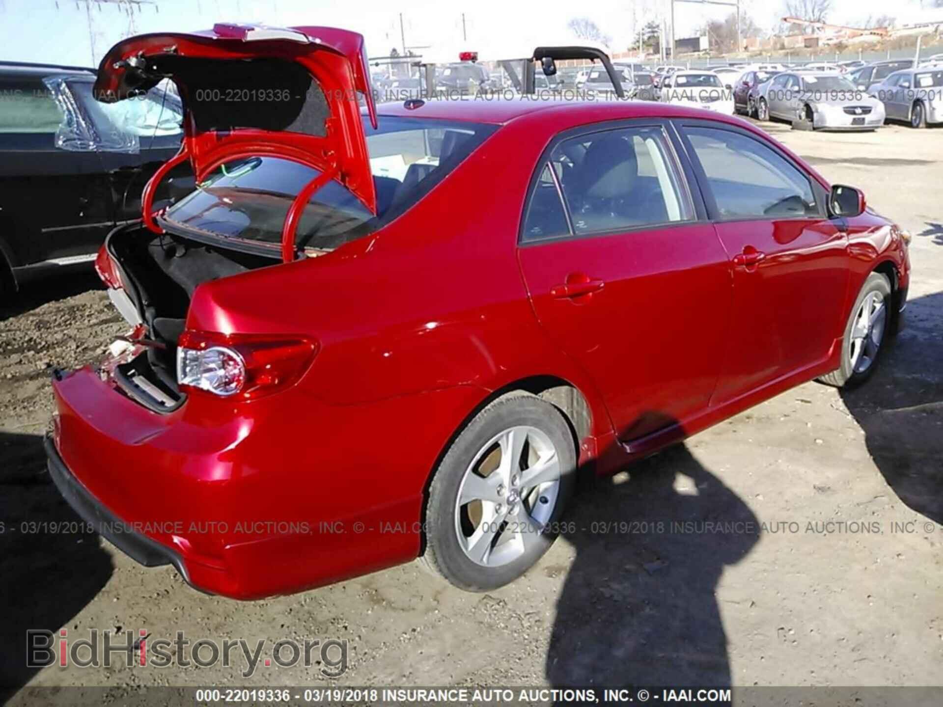 2011 Toyota Corolla - VIN: 2T1BU4EE2BC686396 - Photo 4