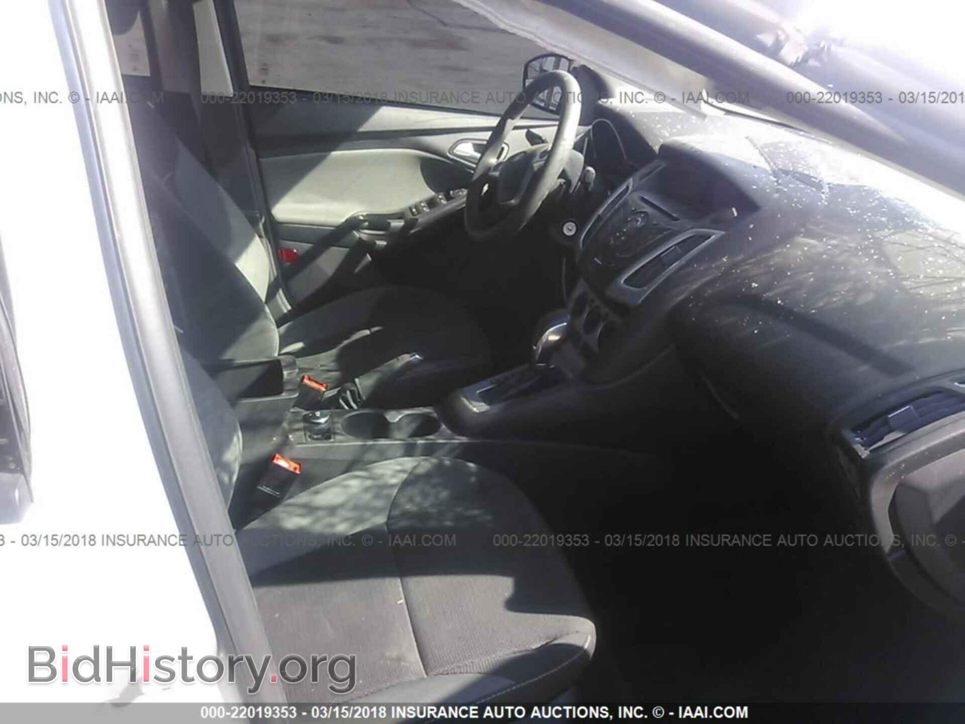 2012 Ford Focus - VIN: 1FAHP3F25CL183400 - Photo 5