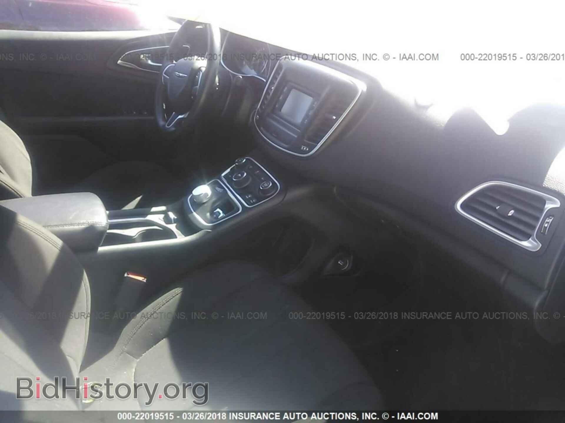 2015 Chrysler 200 - VIN: 1C3CCCAB2FN670767 - Photo 5