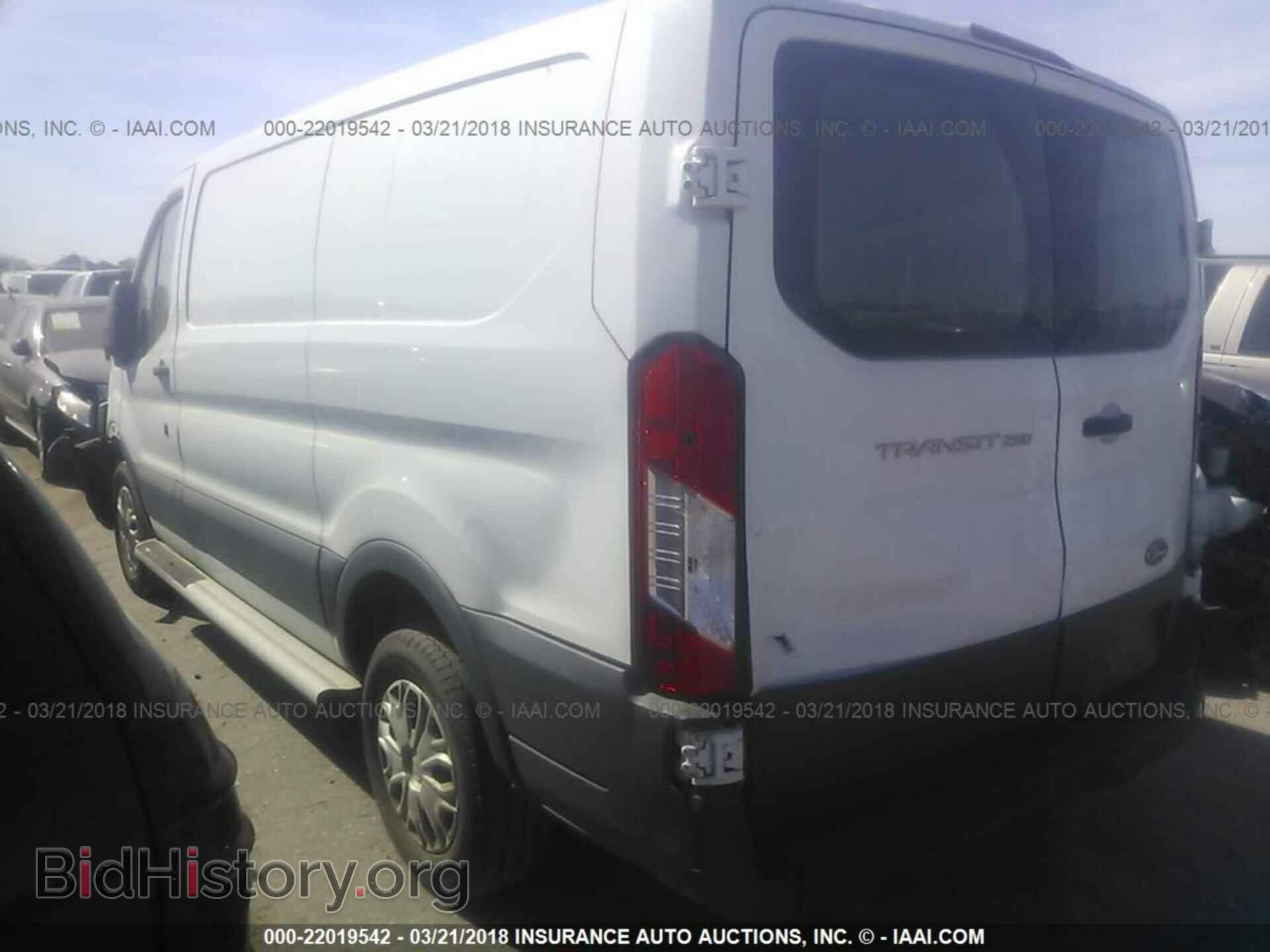 2015 Ford Transit - VIN: 1FTNR1ZM8FKA34420 - Фото 3