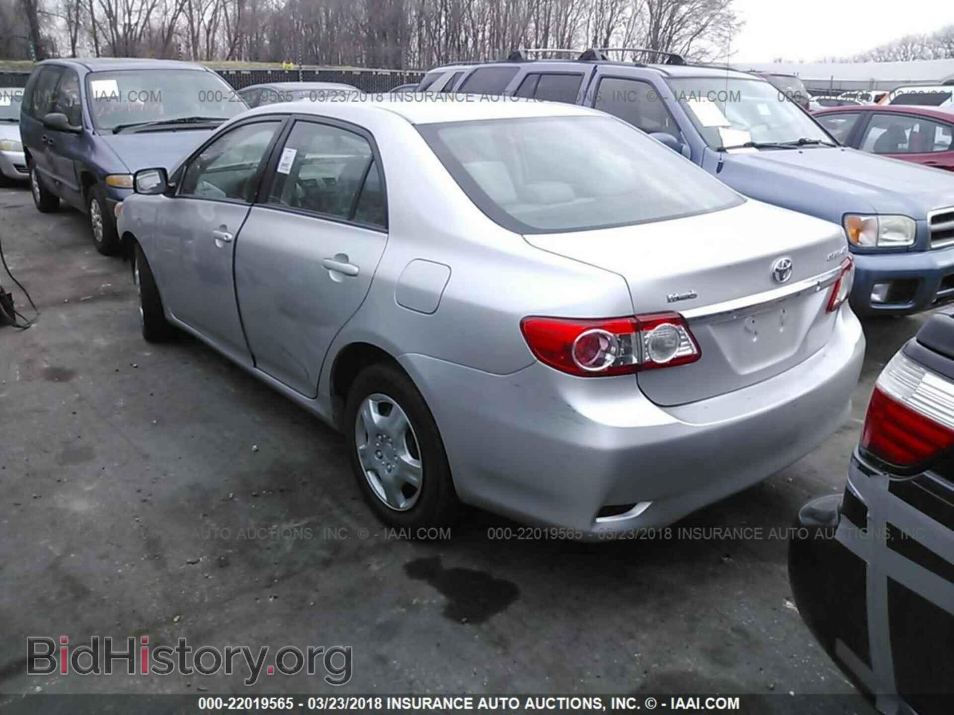 2011 Toyota Corolla - VIN: 2T1BU4EE5BC693228 - Photo 3