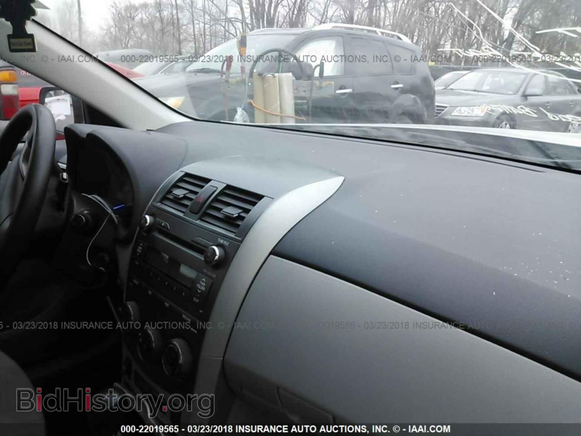 2011 Toyota Corolla - VIN: 2T1BU4EE5BC693228 - Photo 5