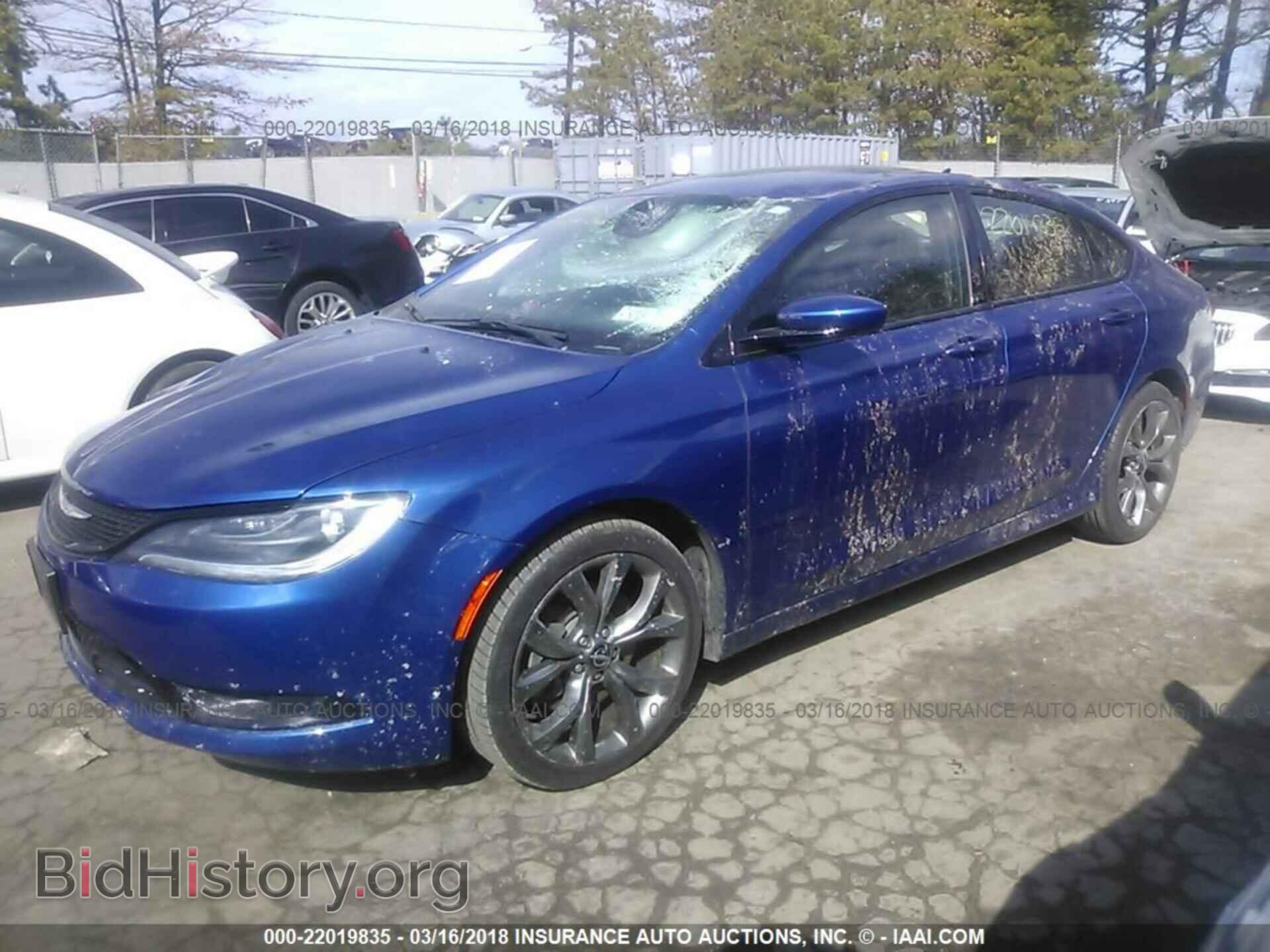 2016 Chrysler 200 - VIN: 1C3CCCBB3GN182959 - Photo 2