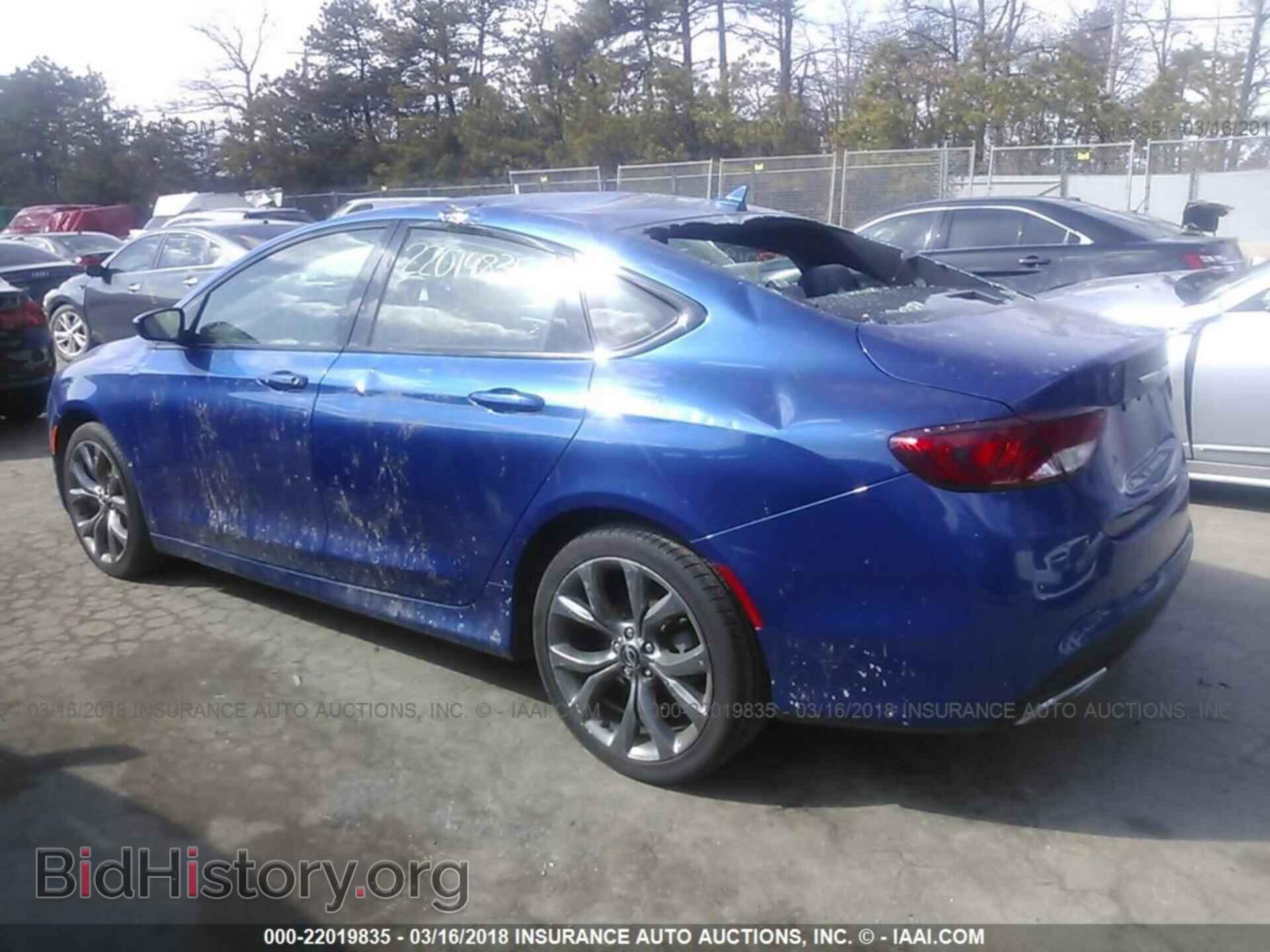 2016 Chrysler 200 - VIN: 1C3CCCBB3GN182959 - Photo 3