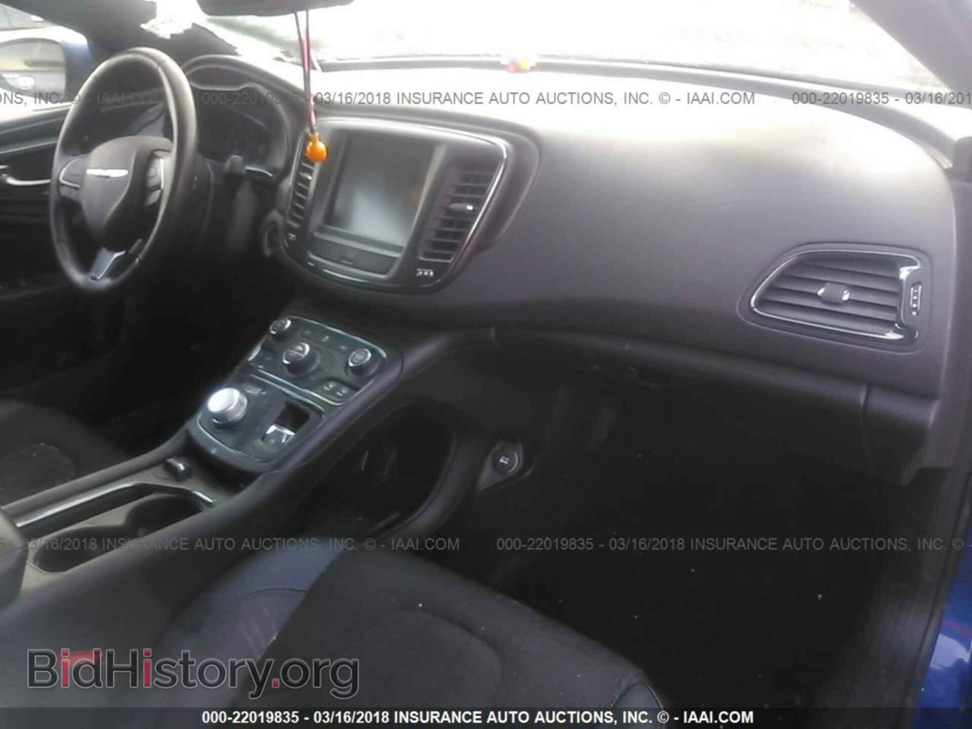 2016 Chrysler 200 - VIN: 1C3CCCBB3GN182959 - Photo 5