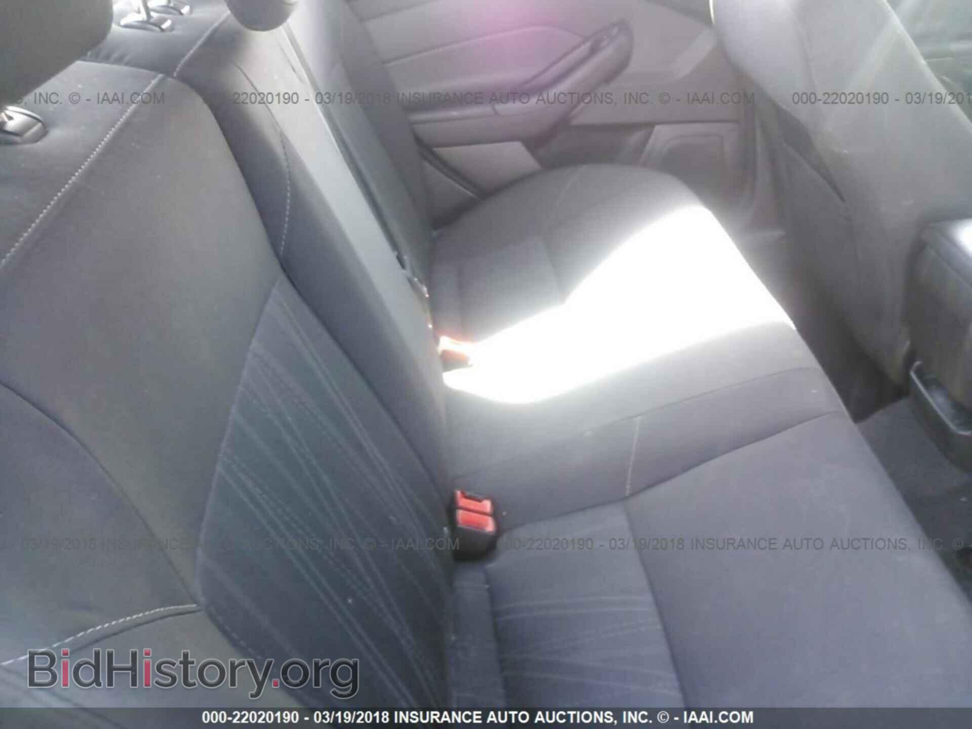 2016 Ford Focus - VIN: 1FADP3F2XGL394404 - Photo 8