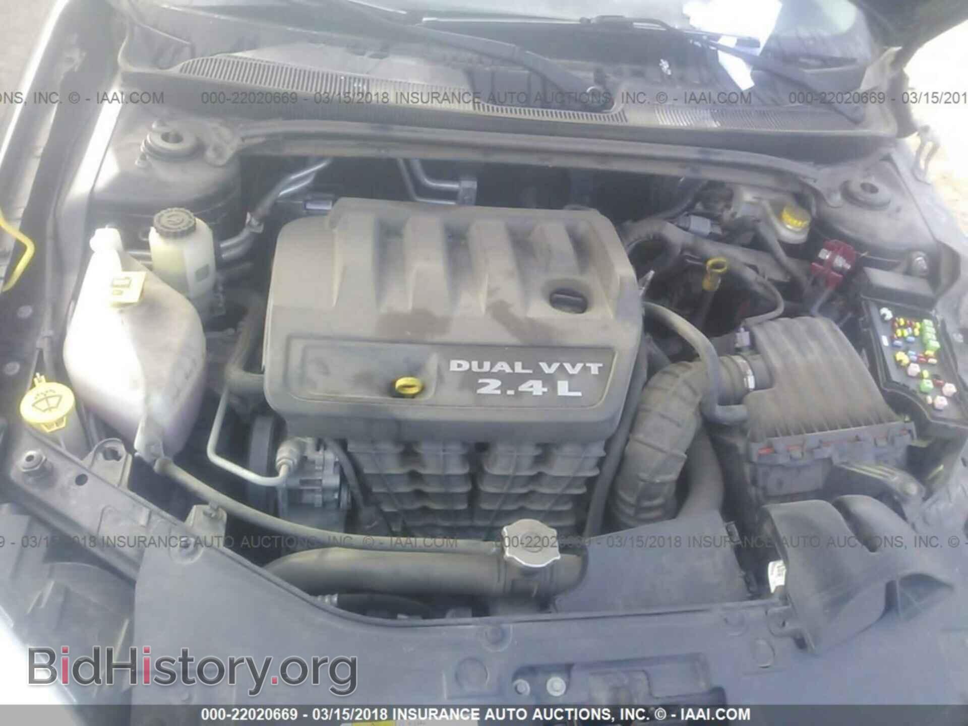 2014 Chrysler 200 - VIN: 1C3CCBBB4EN194996 - Photo 10