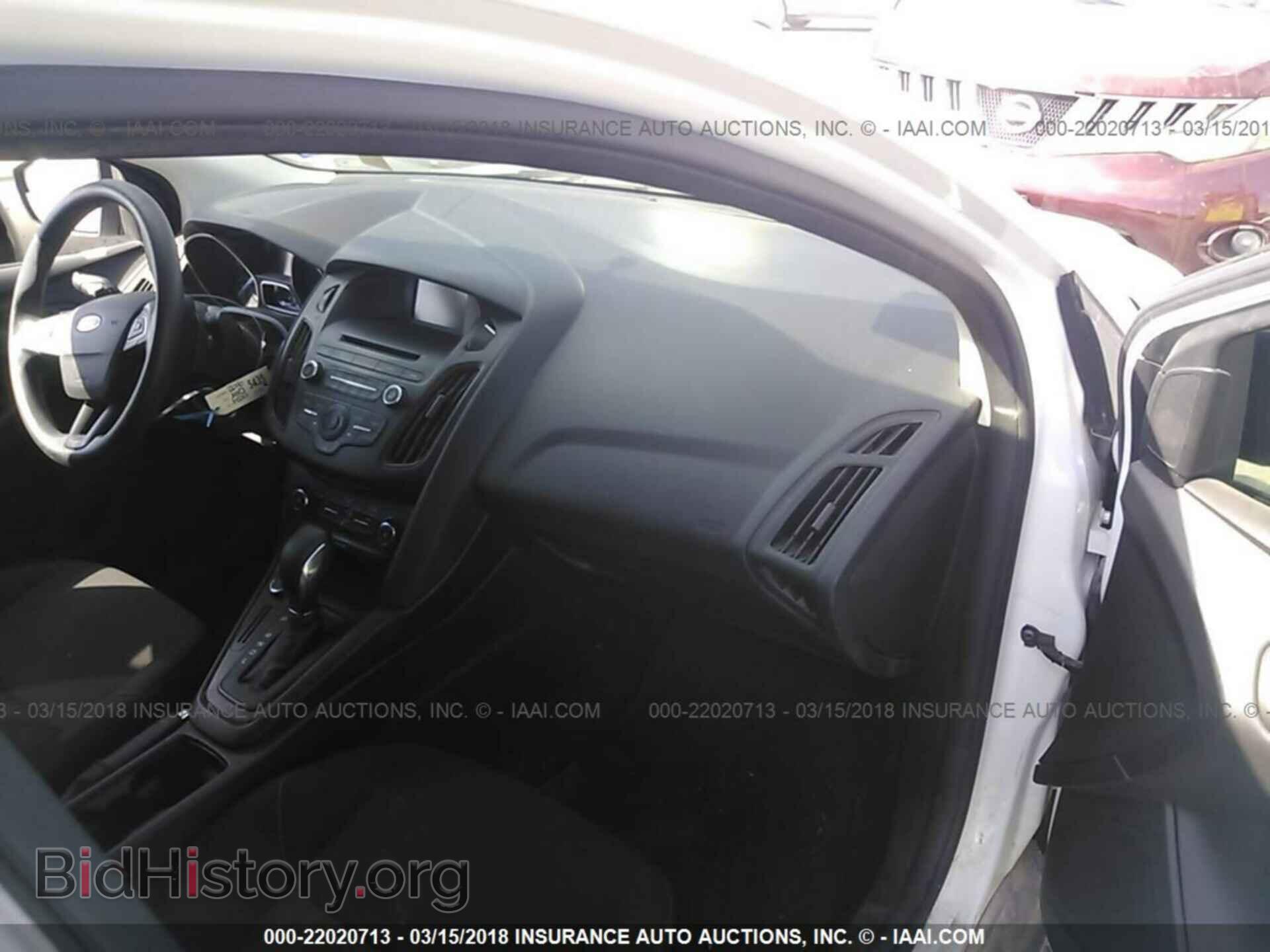 2016 Ford Focus - VIN: 1FADP3E28GL245118 - Фото 5
