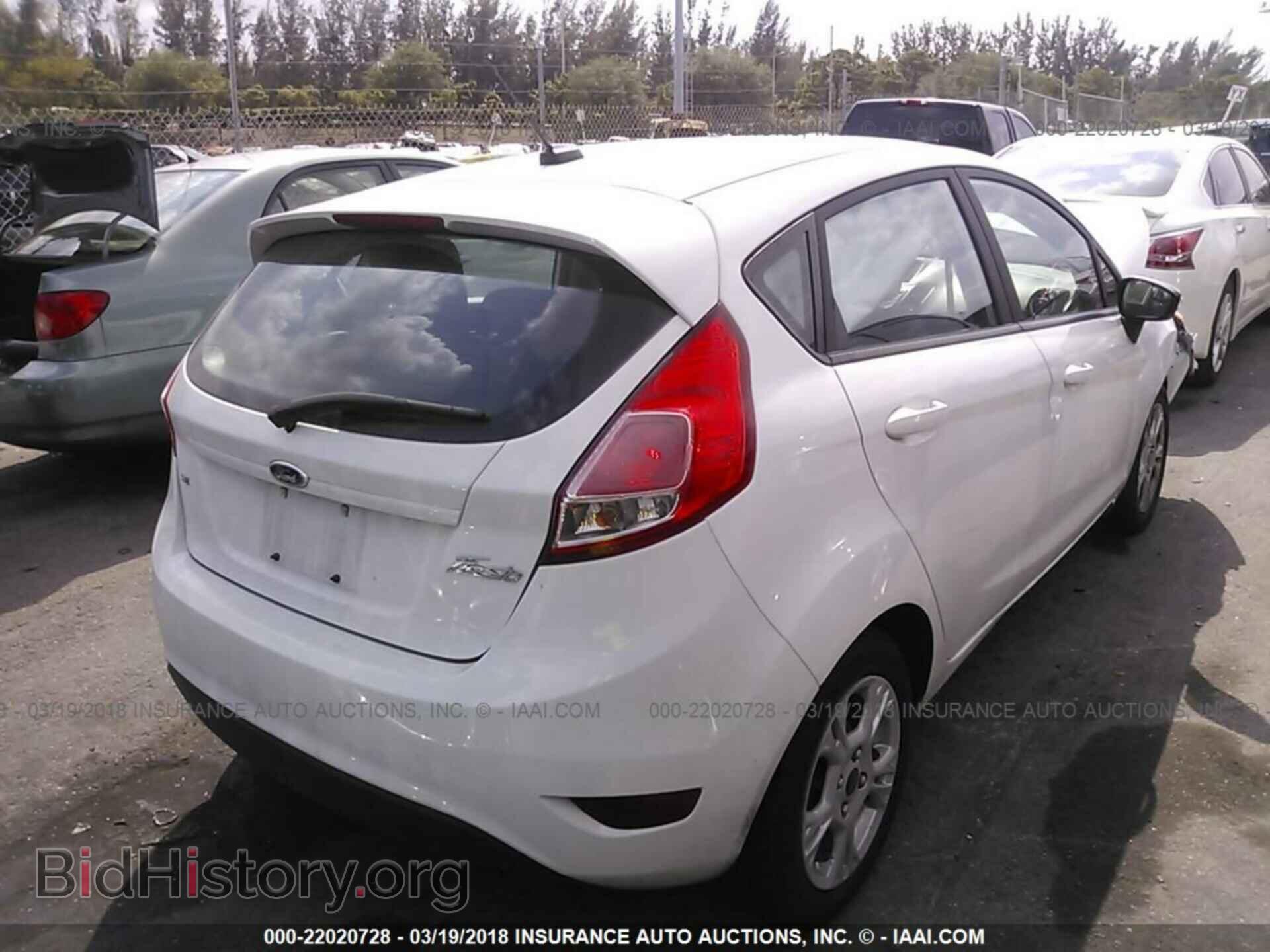 2015 Ford Fiesta - VIN: 3FADP4EJ2FM187257 - Фото 4