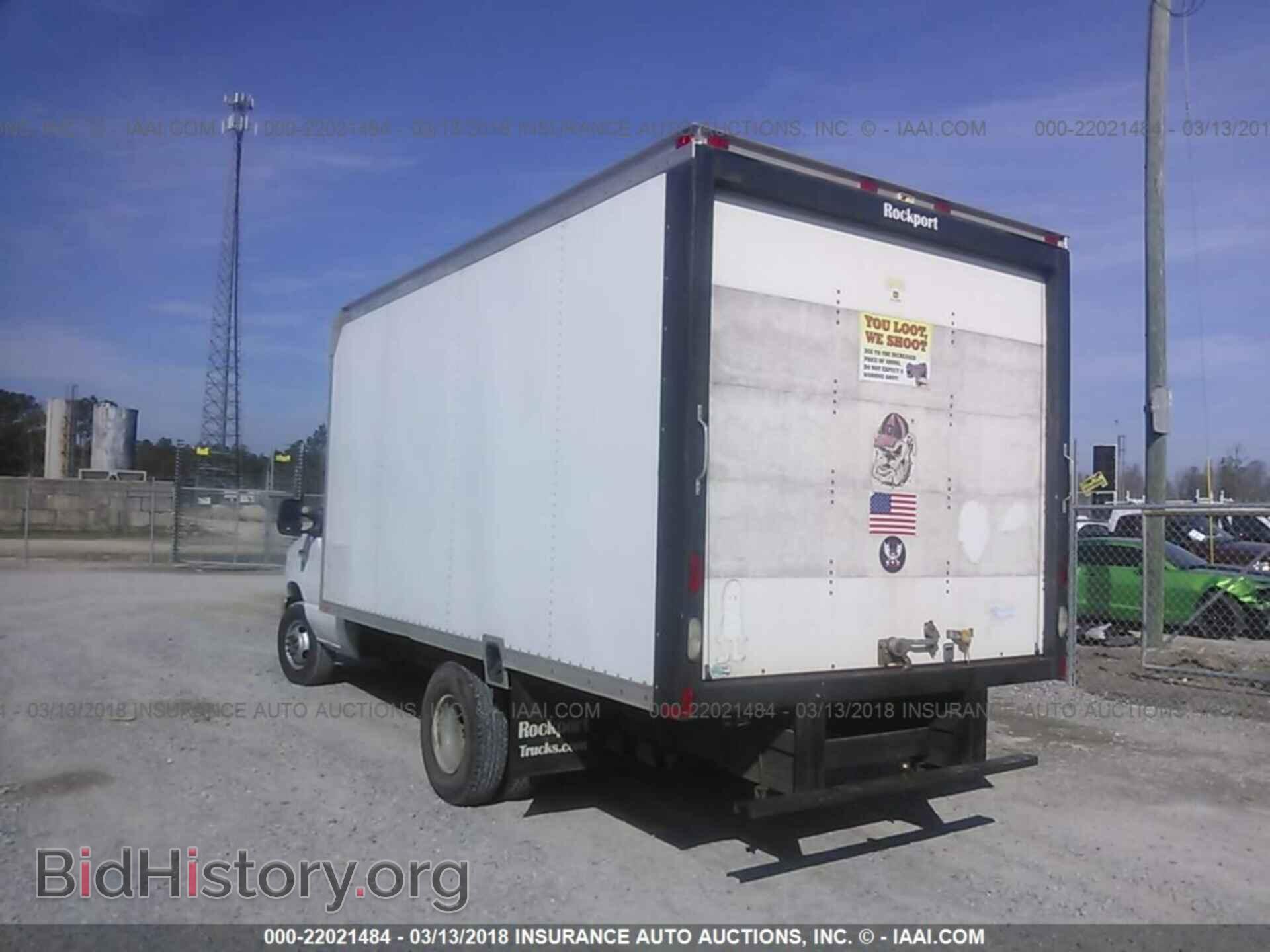 2011 Ford Econoline - VIN: 1FDWE3FLXBDB30440 - Фото 3