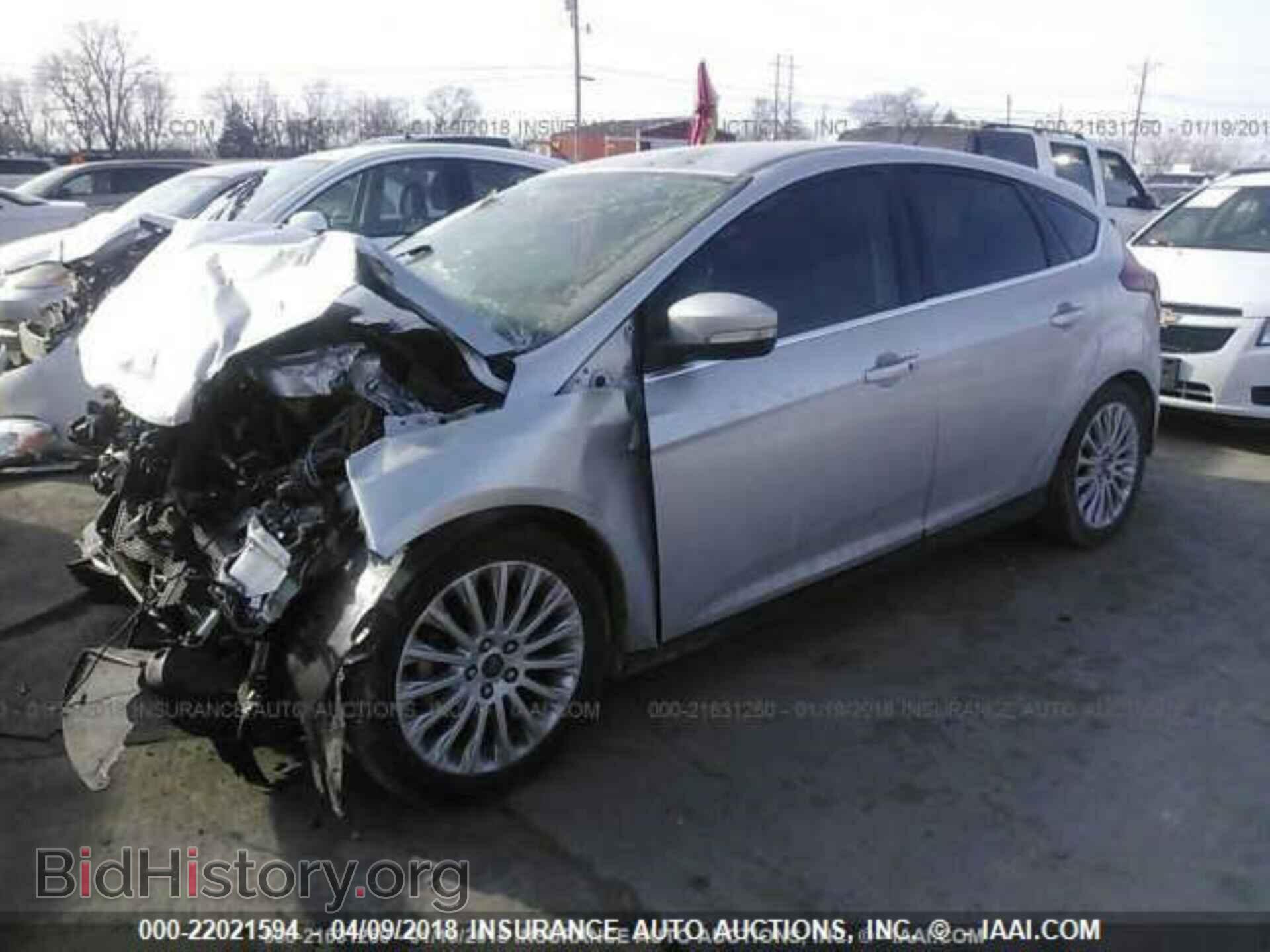 2012 Ford Focus - VIN: 1FAHP3N22CL213910 - Фото 2