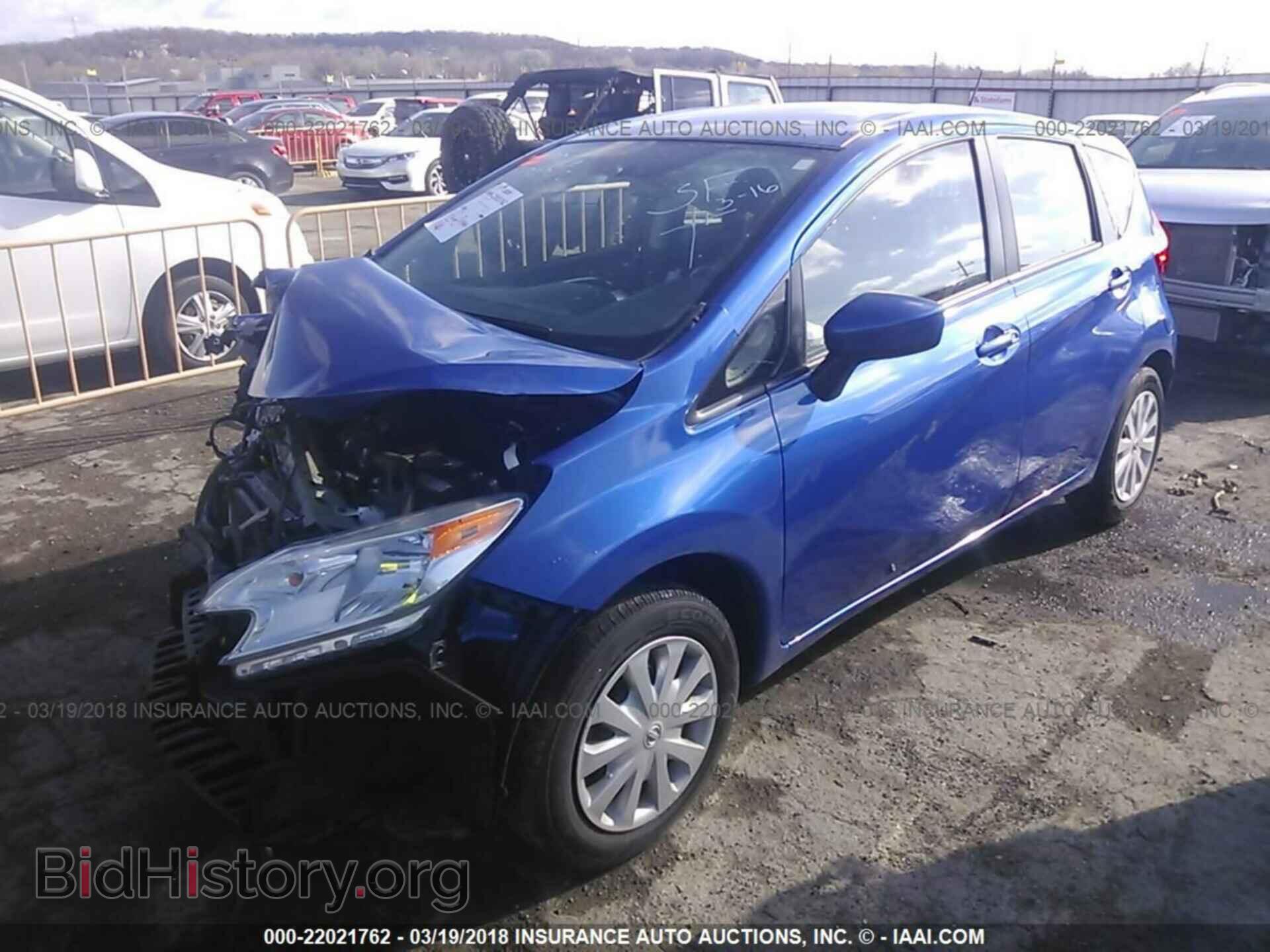 2016 Nissan Versa note - VIN: 3N1CE2CP9GL360905 - Фото 2