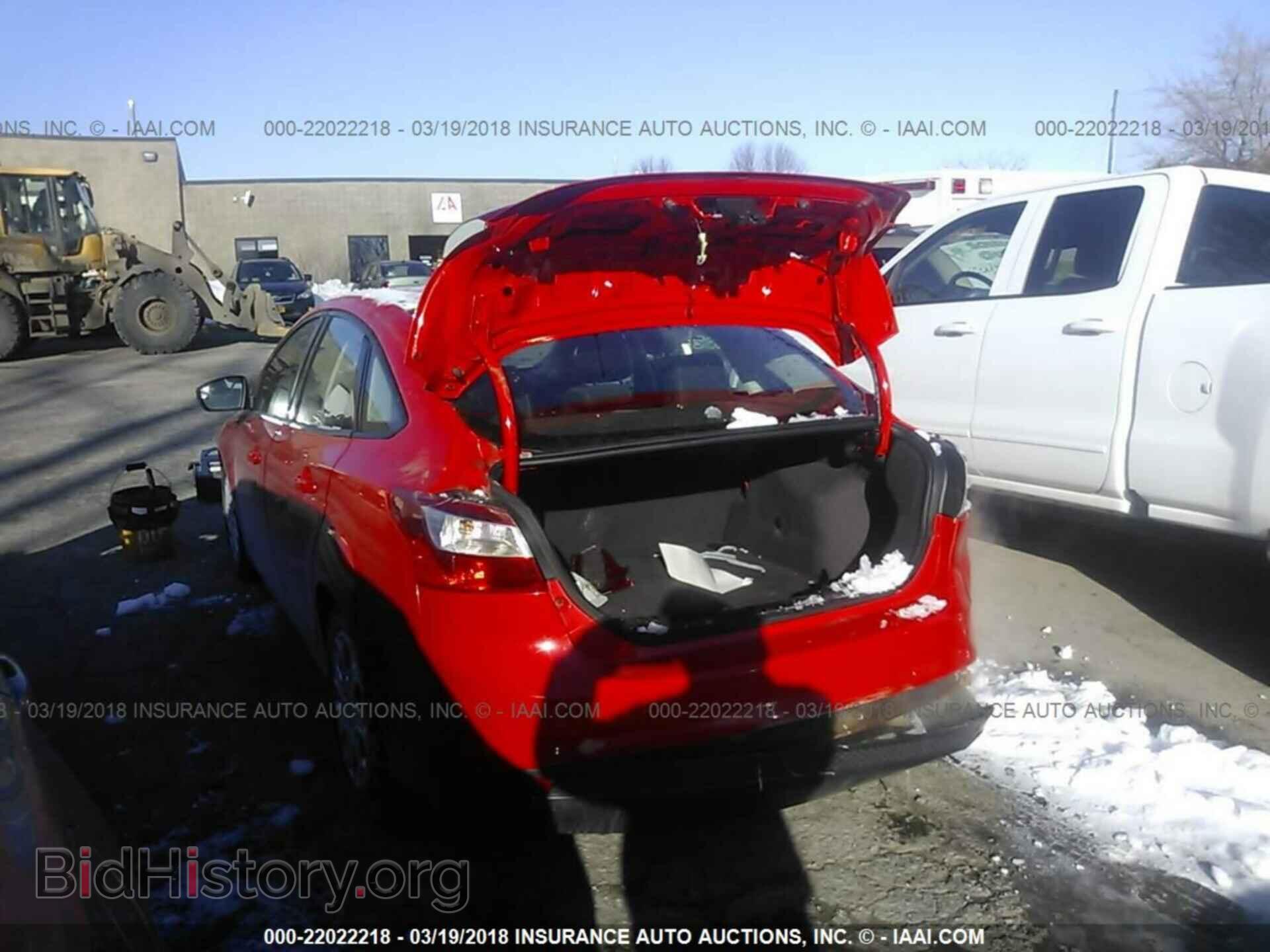 2012 Ford Focus - VIN: 1FAHP3F25CL137985 - Фото 3