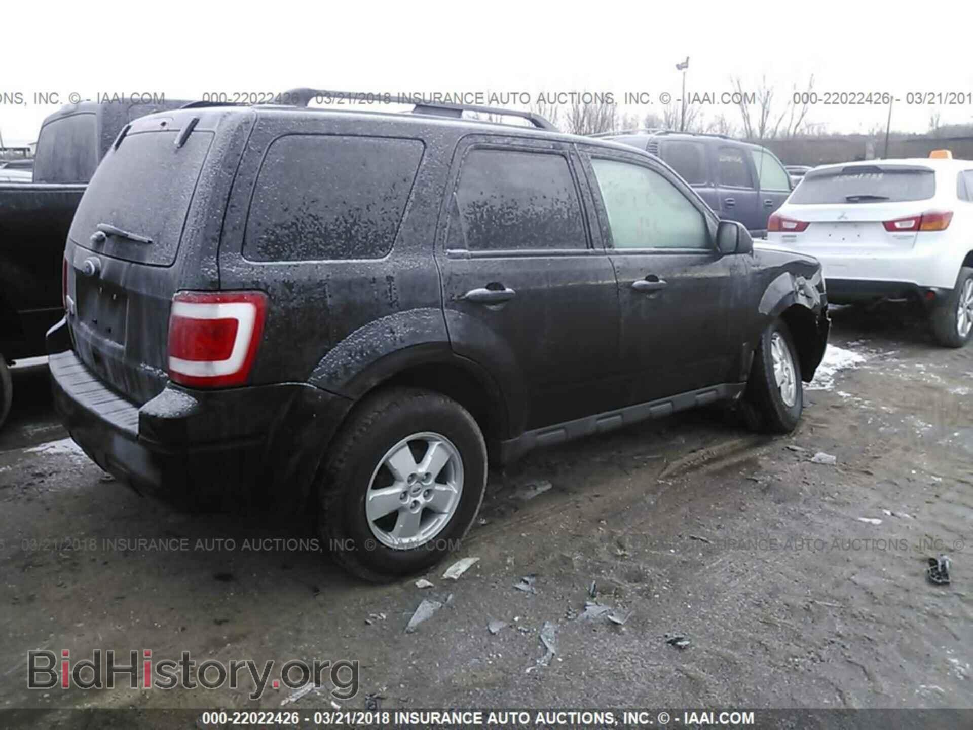 2012 Ford Escape - VIN: 1FMCU0D77CKA38645 - Photo 4