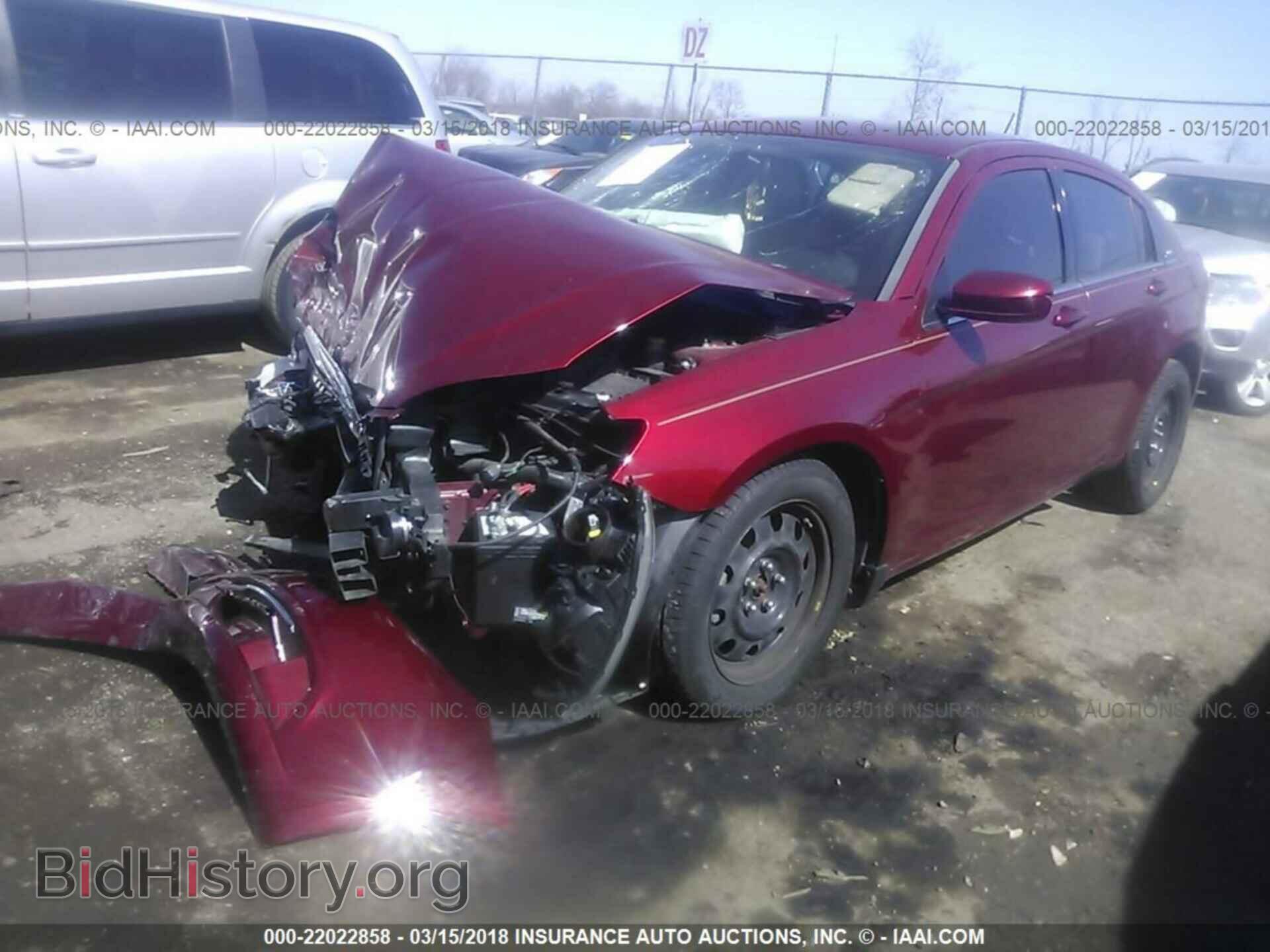 2013 Chrysler 200 - VIN: 1C3CCBBB3DN577150 - Photo 2