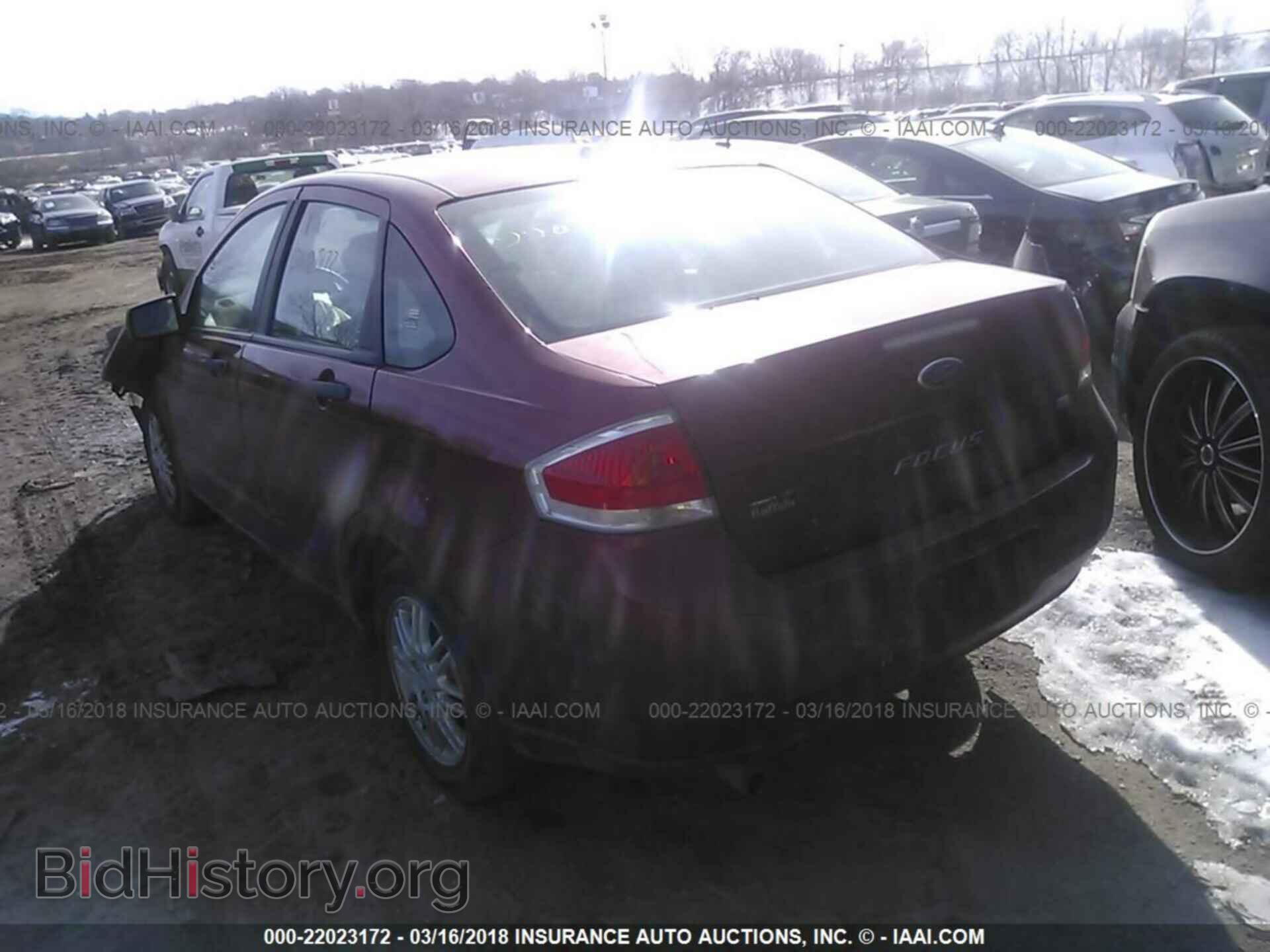 2011 Ford Focus - VIN: 1FAHP3FN3BW125339 - Фото 3