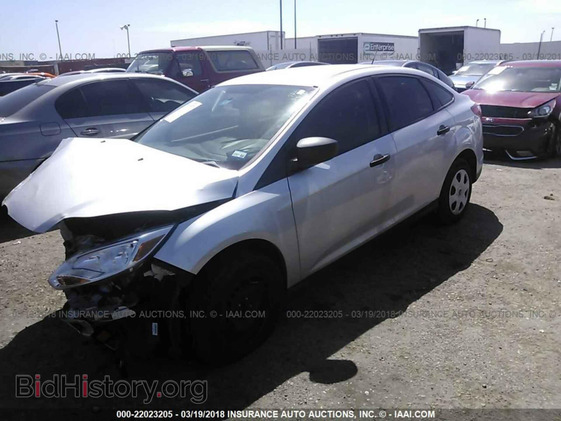 2013 Ford Focus - VIN: 1FADP3E27DL380974 - Фото 2