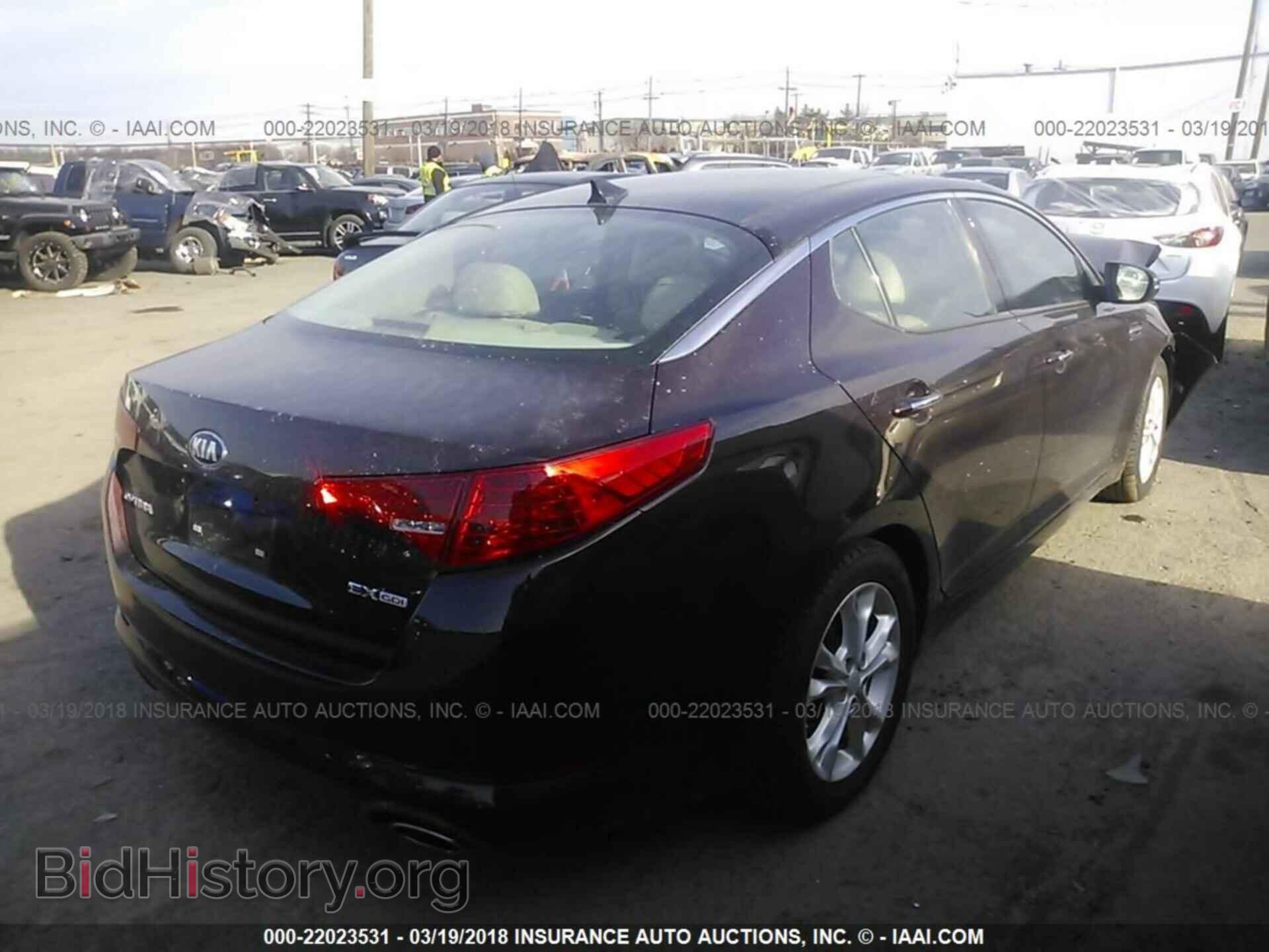 2013 Kia Optima - VIN: 5XXGN4A71DG225860 - Photo 4
