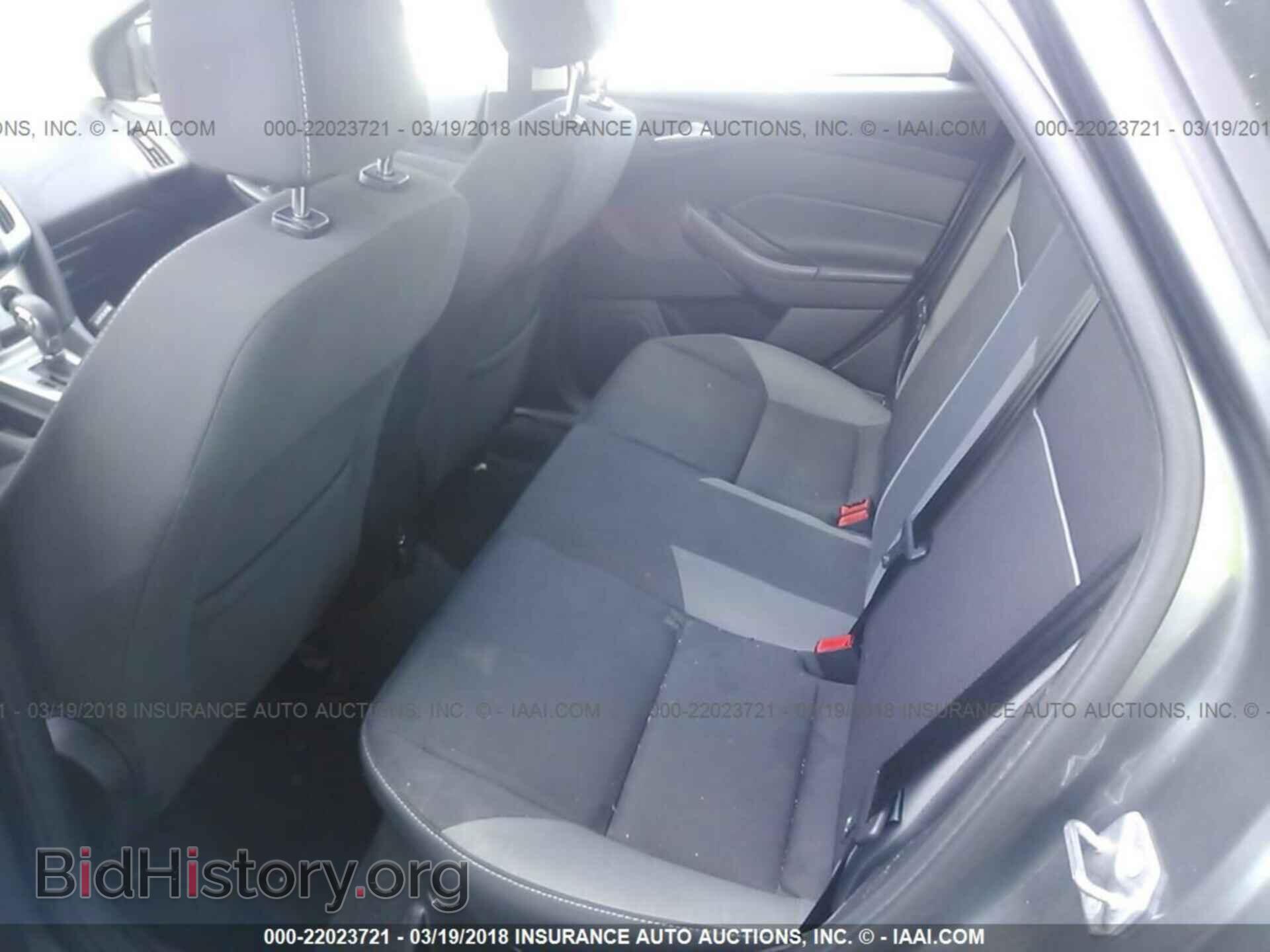 2014 Ford Focus - VIN: 1FADP3F27EL233618 - Photo 8