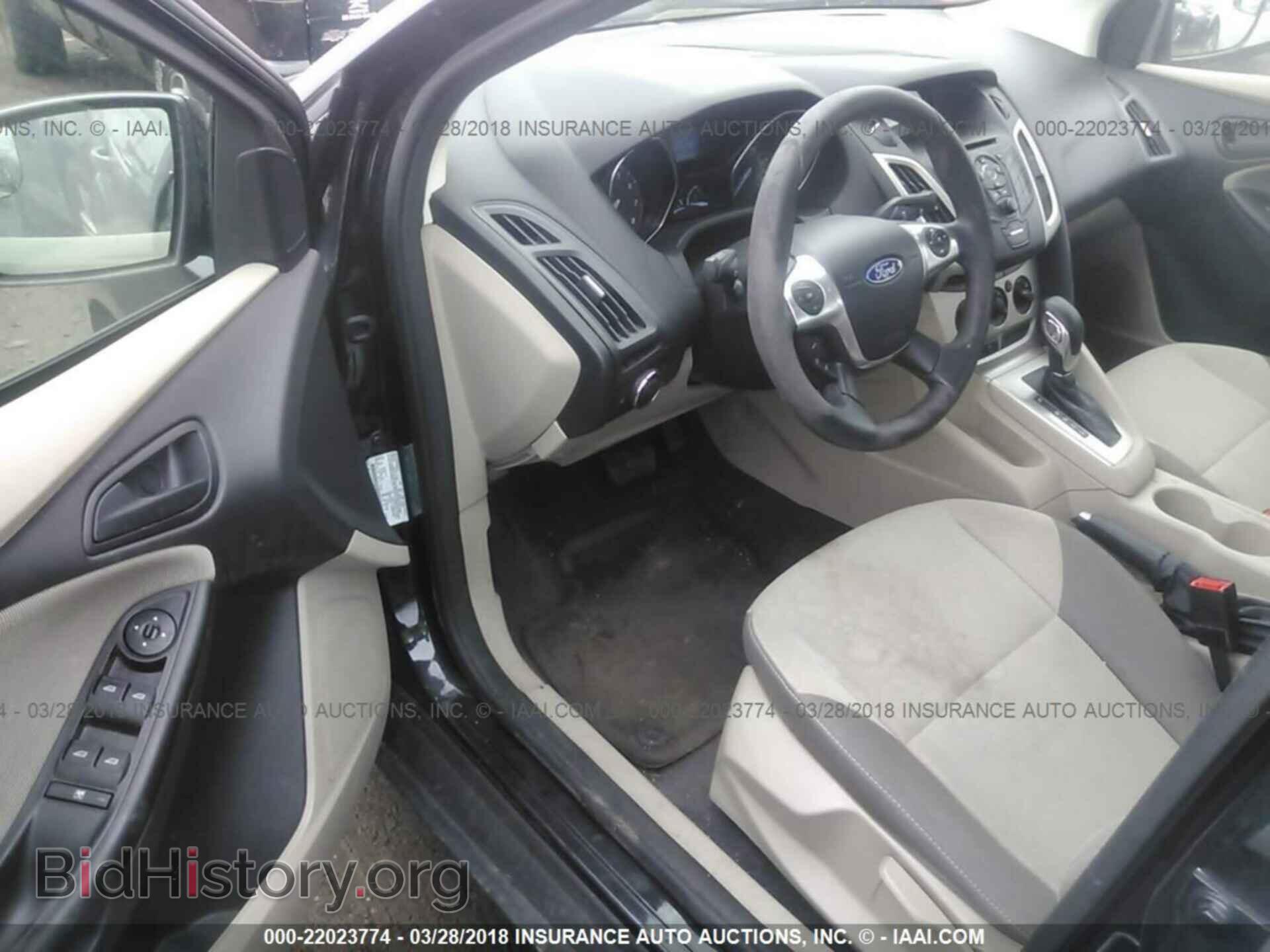 2012 Ford Focus - VIN: 1FAHP3F23CL106346 - Photo 5