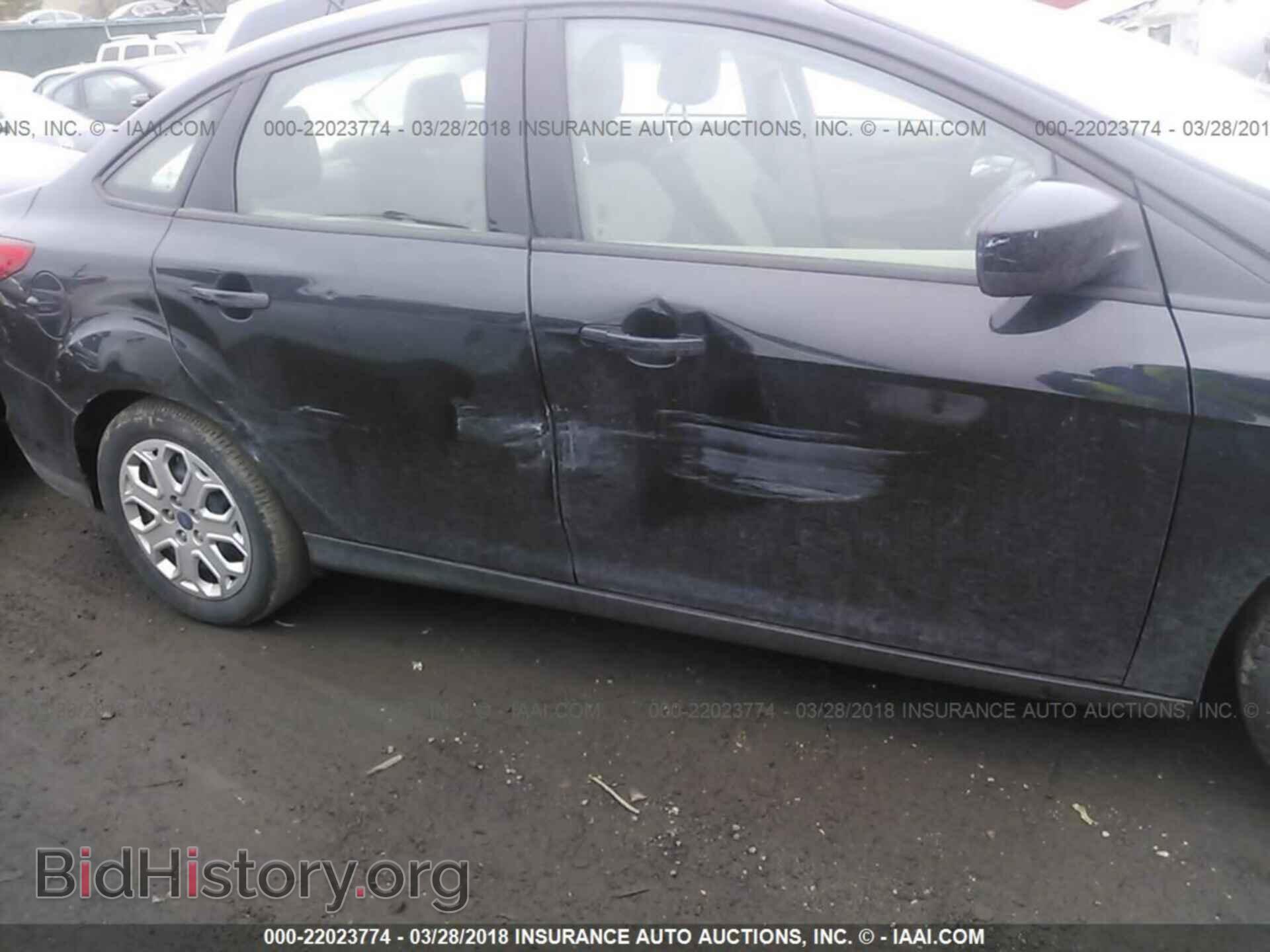 2012 Ford Focus - VIN: 1FAHP3F23CL106346 - Photo 6