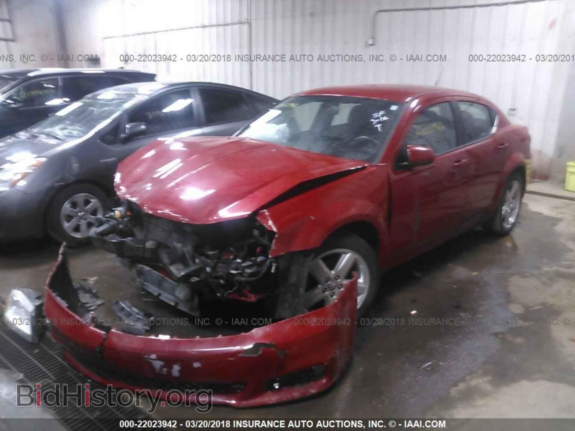 2011 Dodge Avenger - VIN: 1B3BD1FB9BN560943 - Photo 2