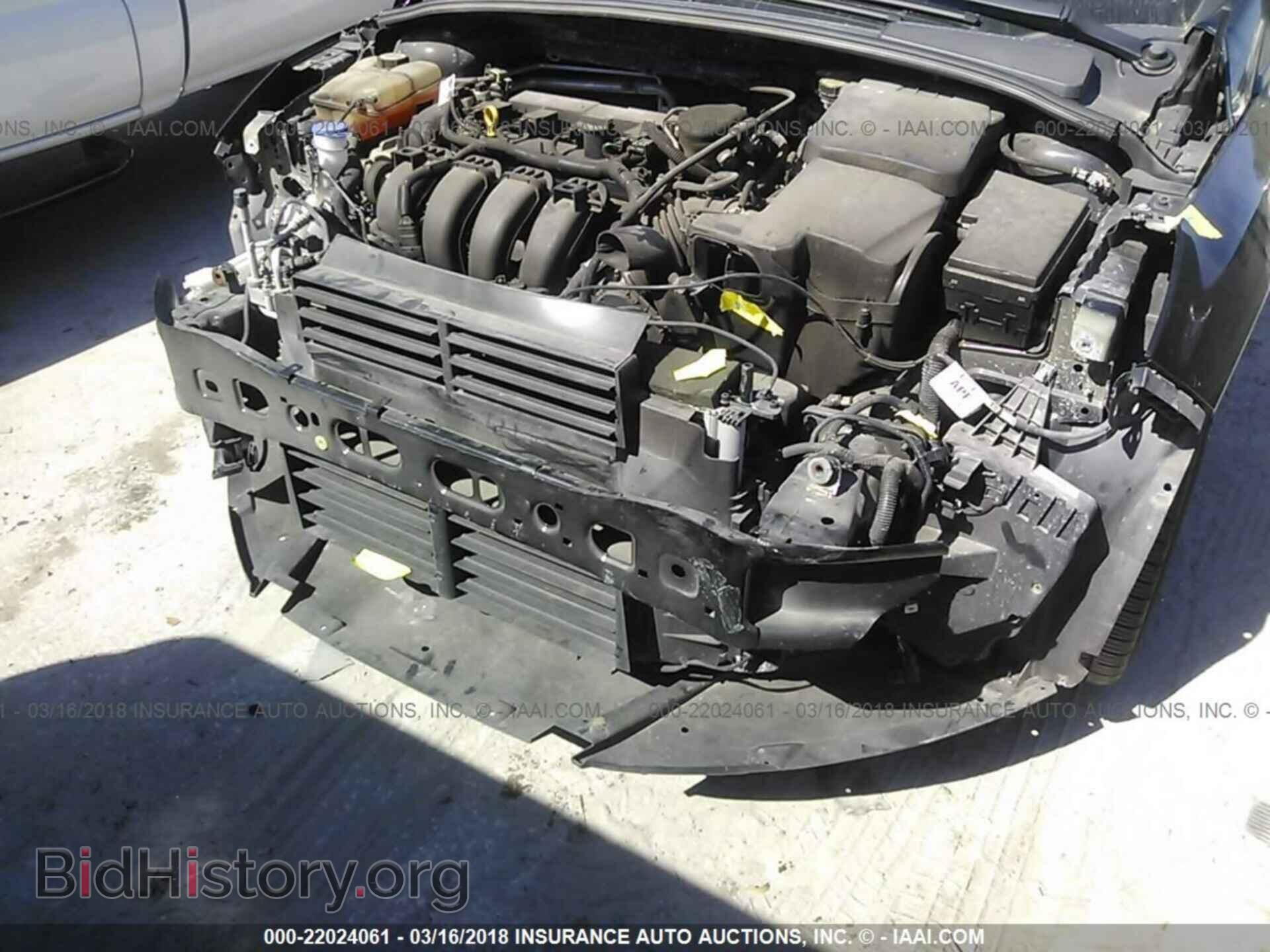 2013 Ford Focus - VIN: 1FADP3F22DL275290 - Photo 6