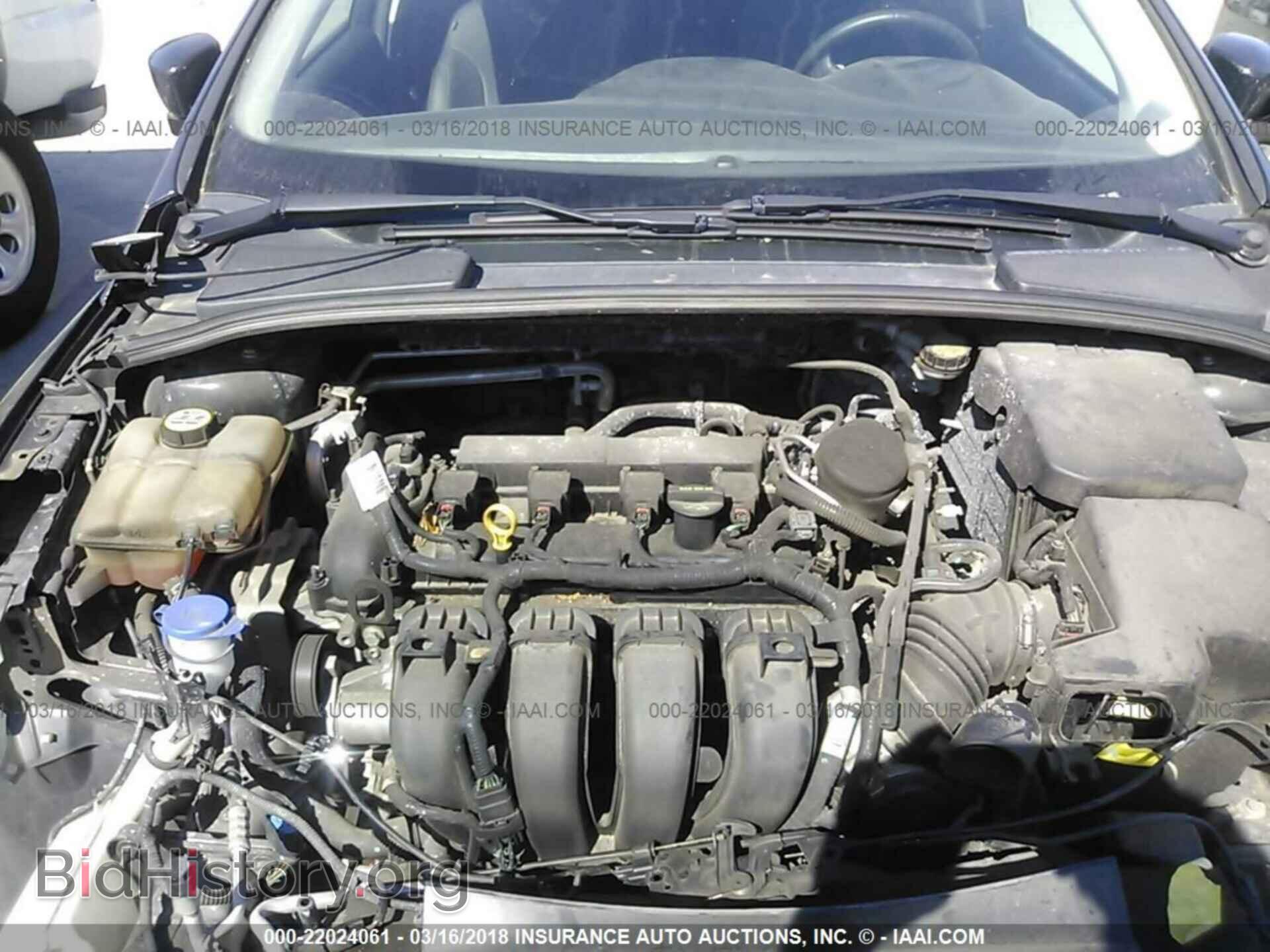 2013 Ford Focus - VIN: 1FADP3F22DL275290 - Photo 10