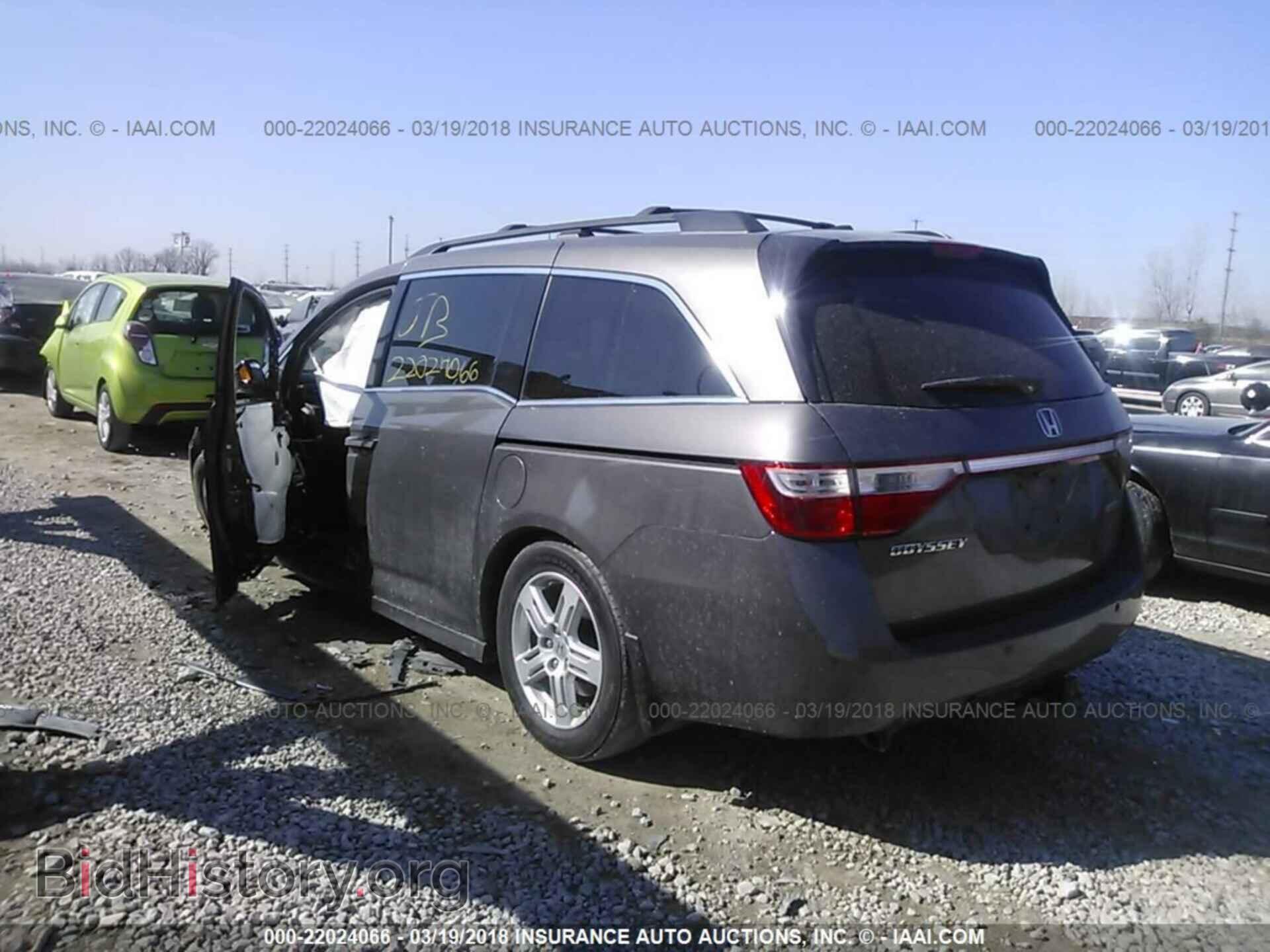 2012 Honda Odyssey - VIN: 5FNRL5H93CB010073 - Фото 3