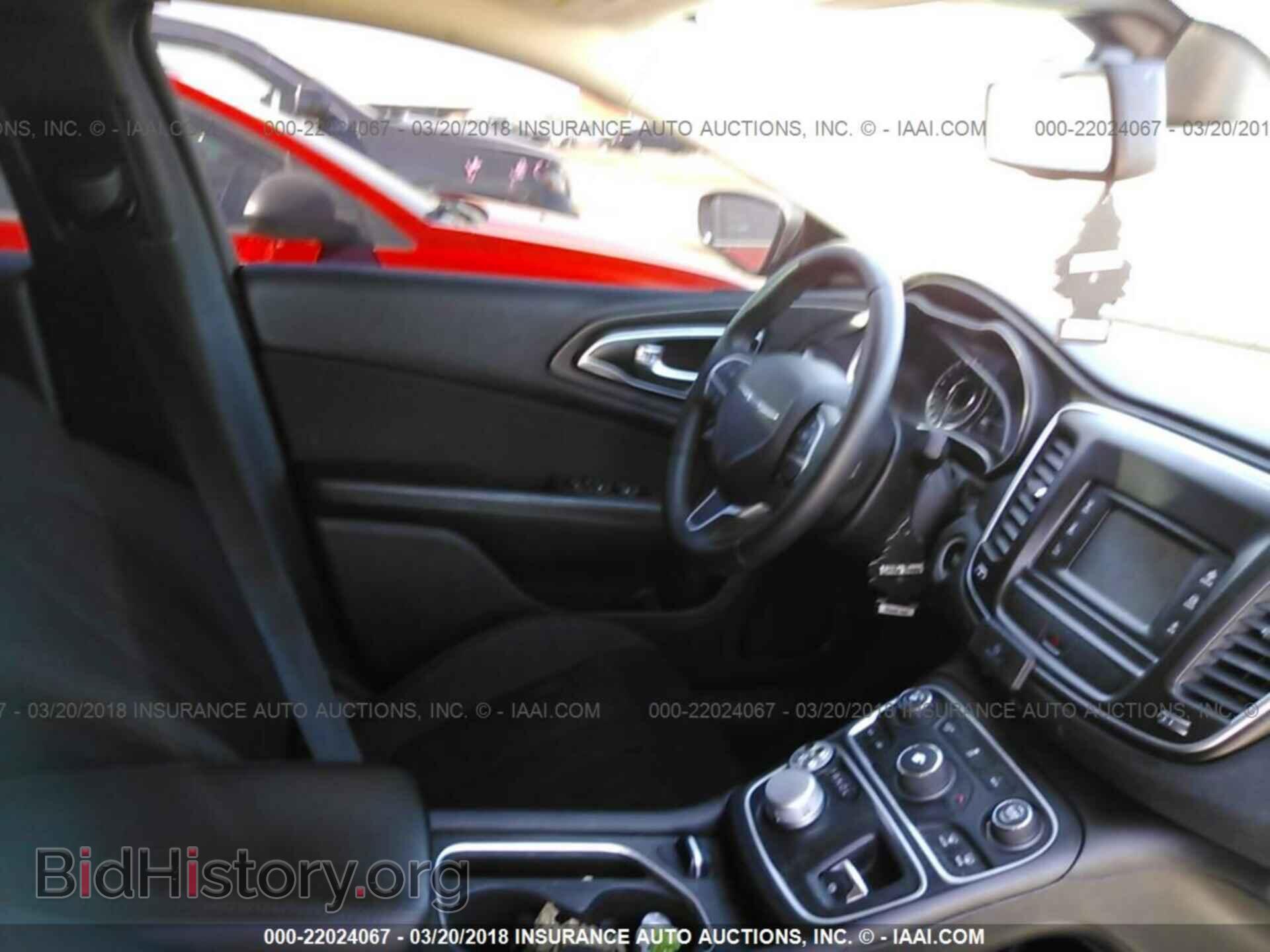 2016 Chrysler 200 - VIN: 1C3CCCAB8GN126453 - Фото 5