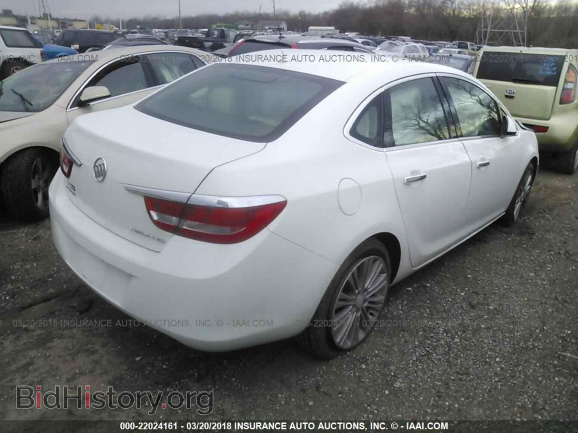 2014 Buick Verano - VIN: 1G4PP5SK2E4152721 - Photo 4