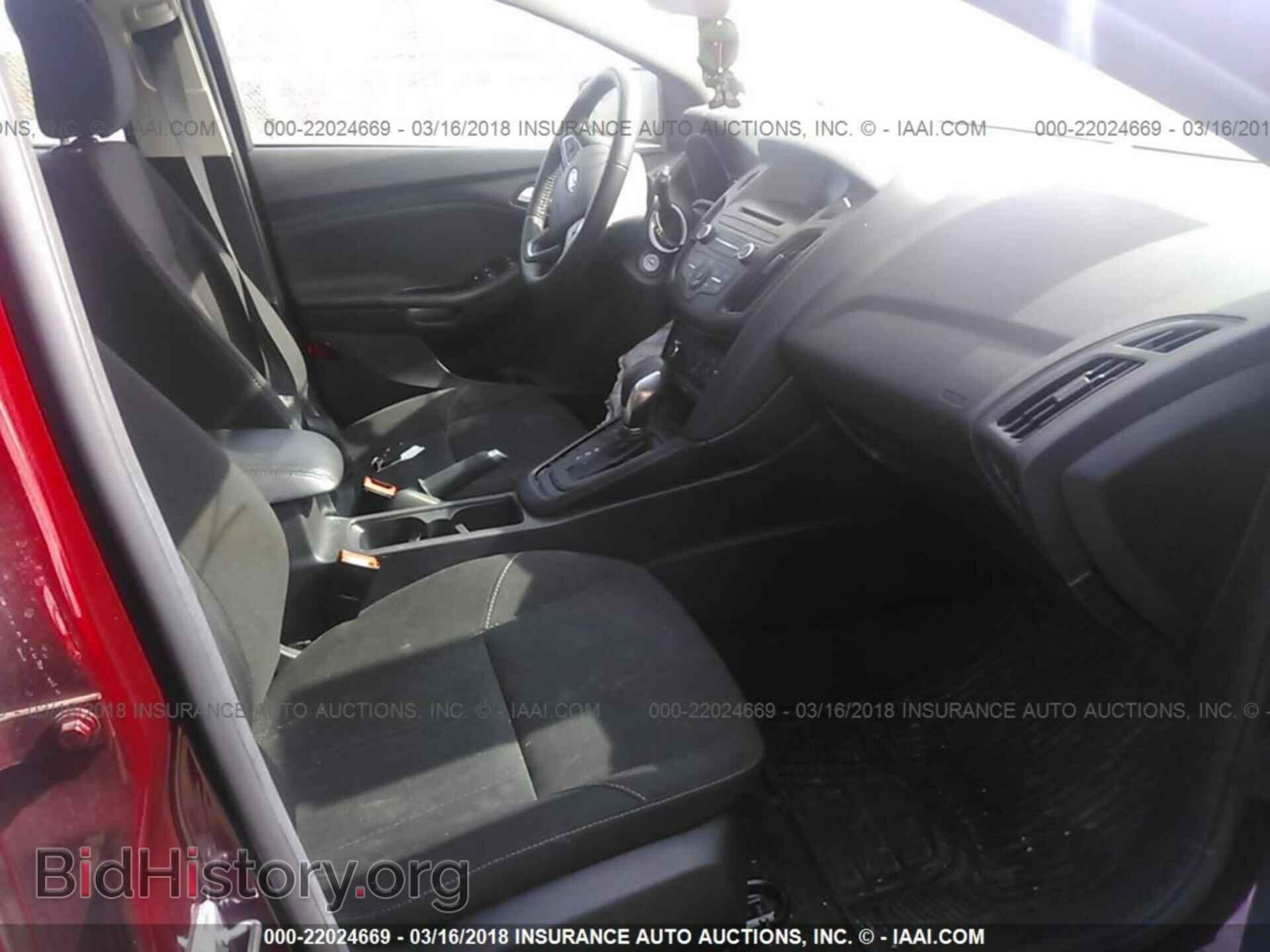 2017 Ford Focus - VIN: 1FADP3K25HL234969 - Photo 5