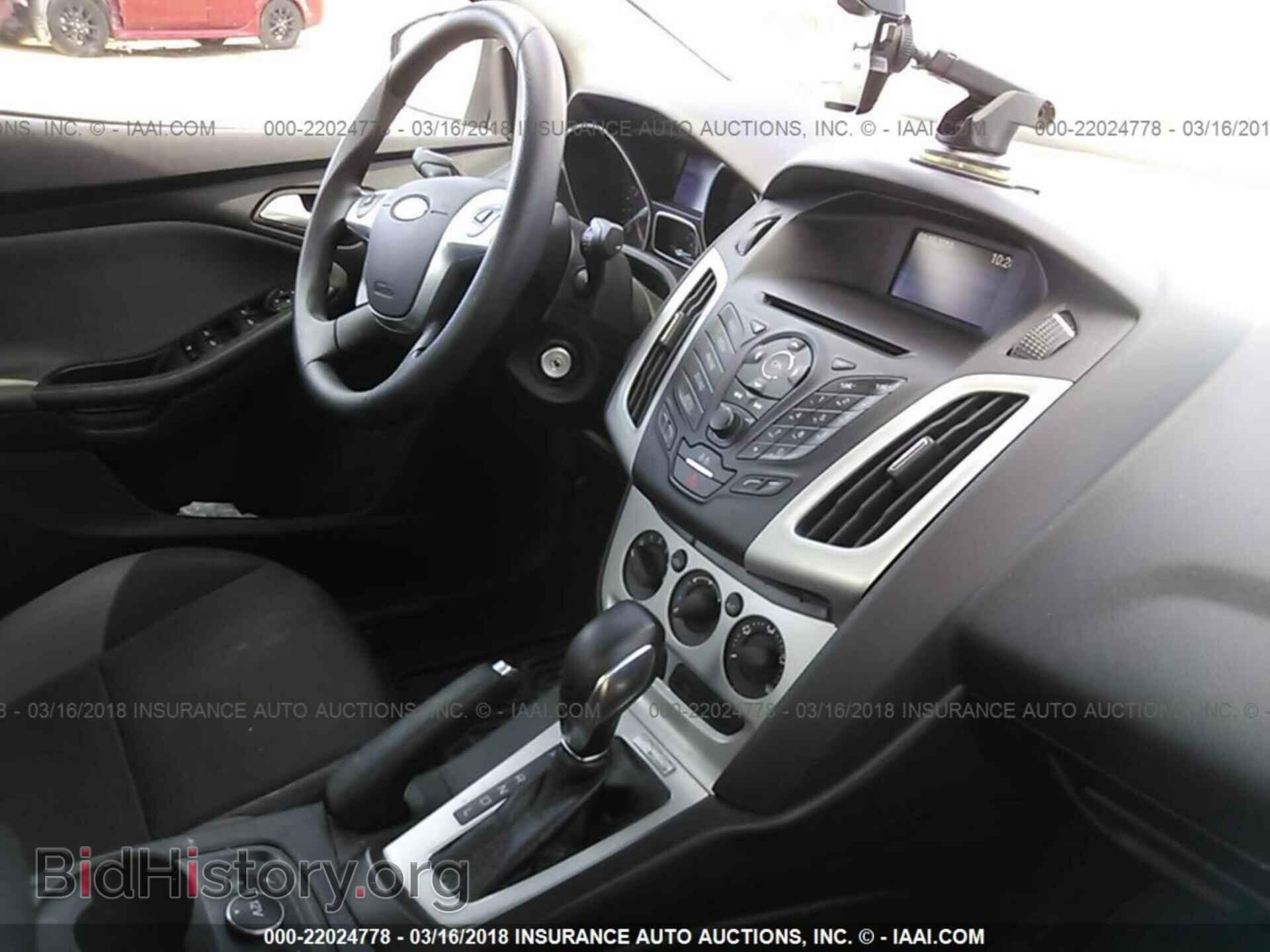2014 Ford Focus - VIN: 1FADP3F23EL221479 - Photo 5