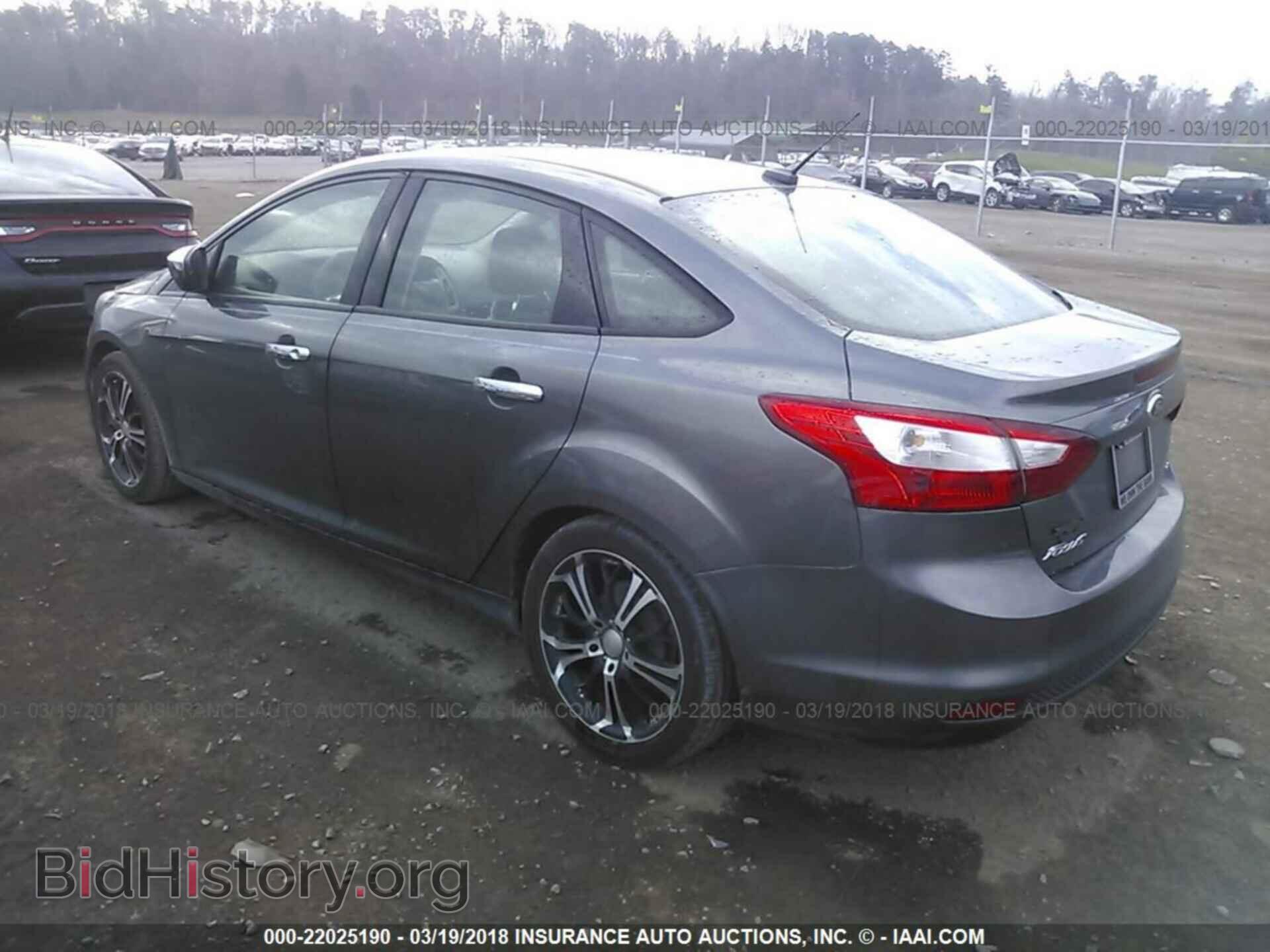 2012 Ford Focus - VIN: 1FAHP3F20CL302812 - Фото 3