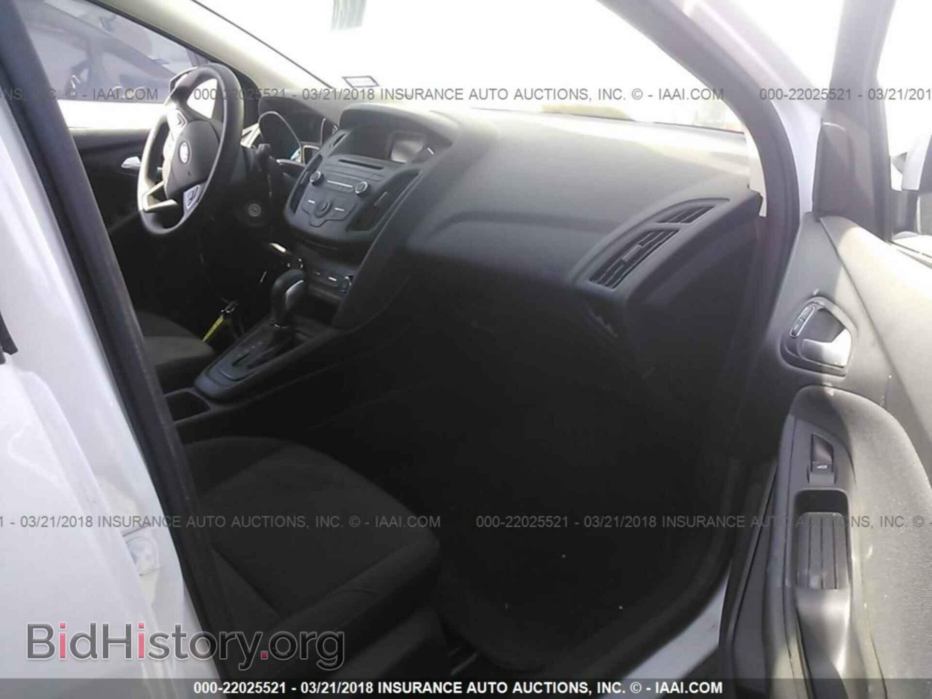 2017 Ford Focus - VIN: 1FADP3K21HL210376 - Фото 5