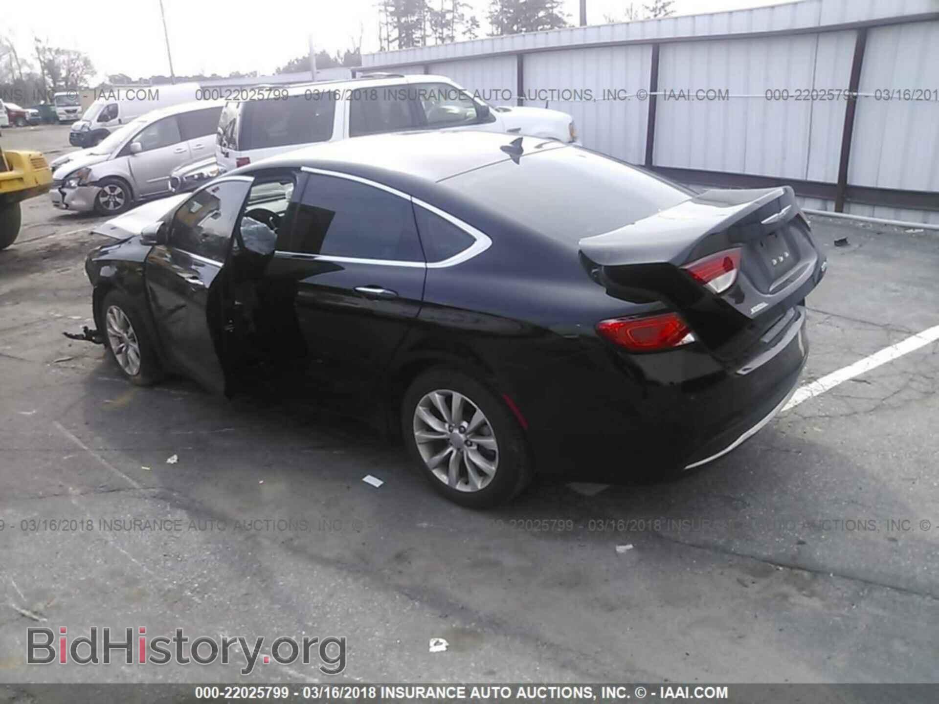 2015 Chrysler 200 - VIN: 1C3CCCCB2FN735307 - Photo 3
