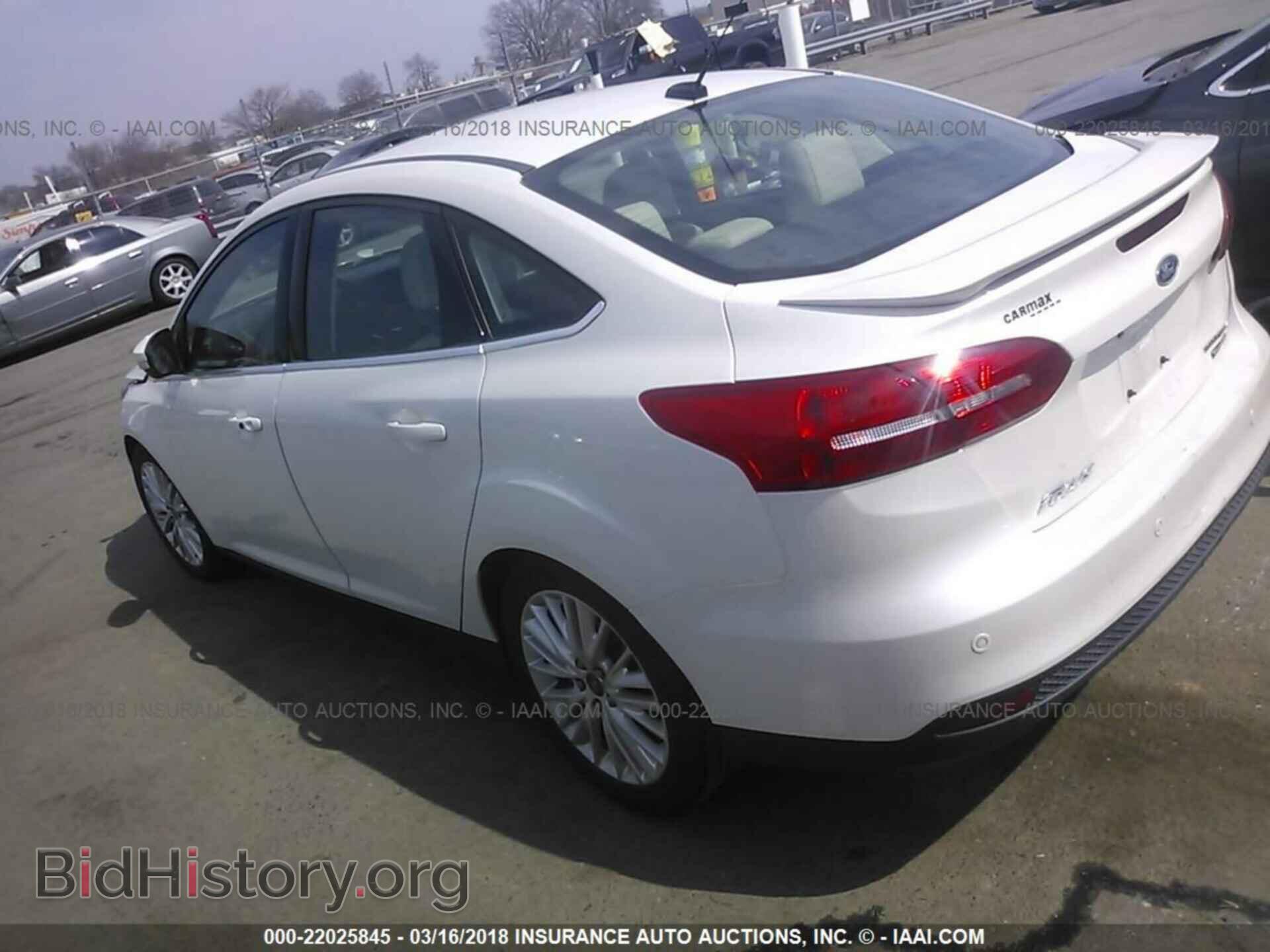 2015 Ford Focus - VIN: 1FADP3J20FL246929 - Photo 3